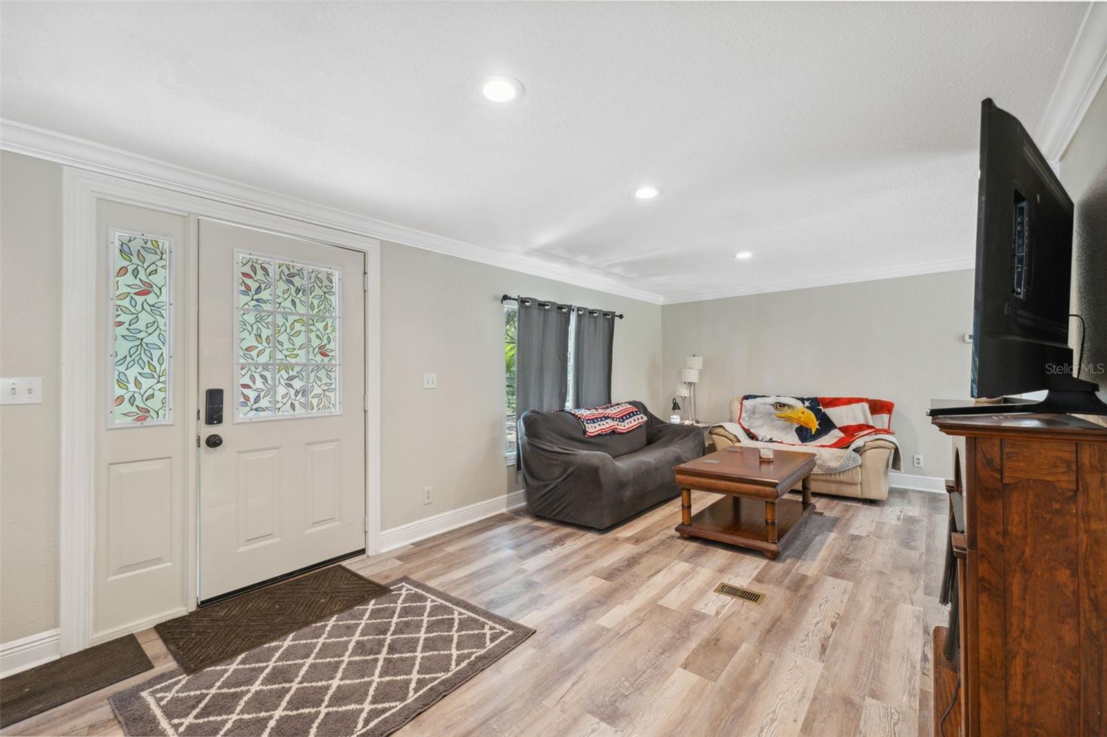 Image 12 of 48 For 10319 Kim Lane