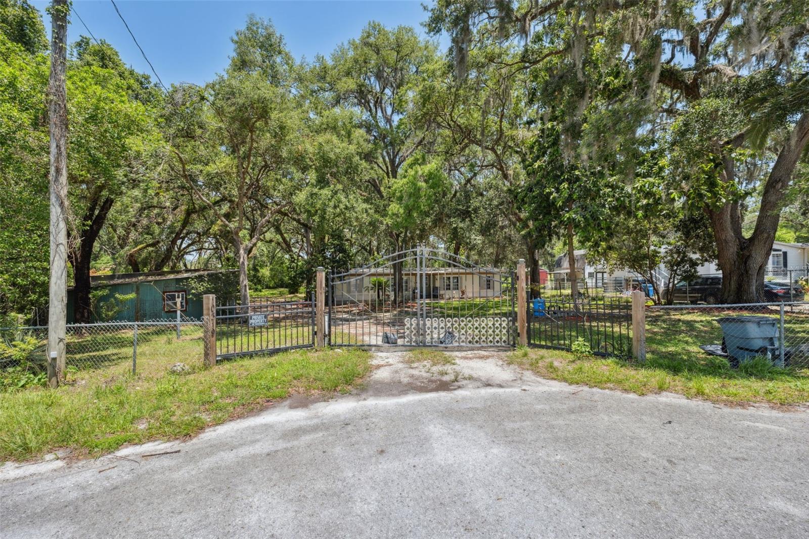 Image 2 of 48 For 10319 Kim Lane