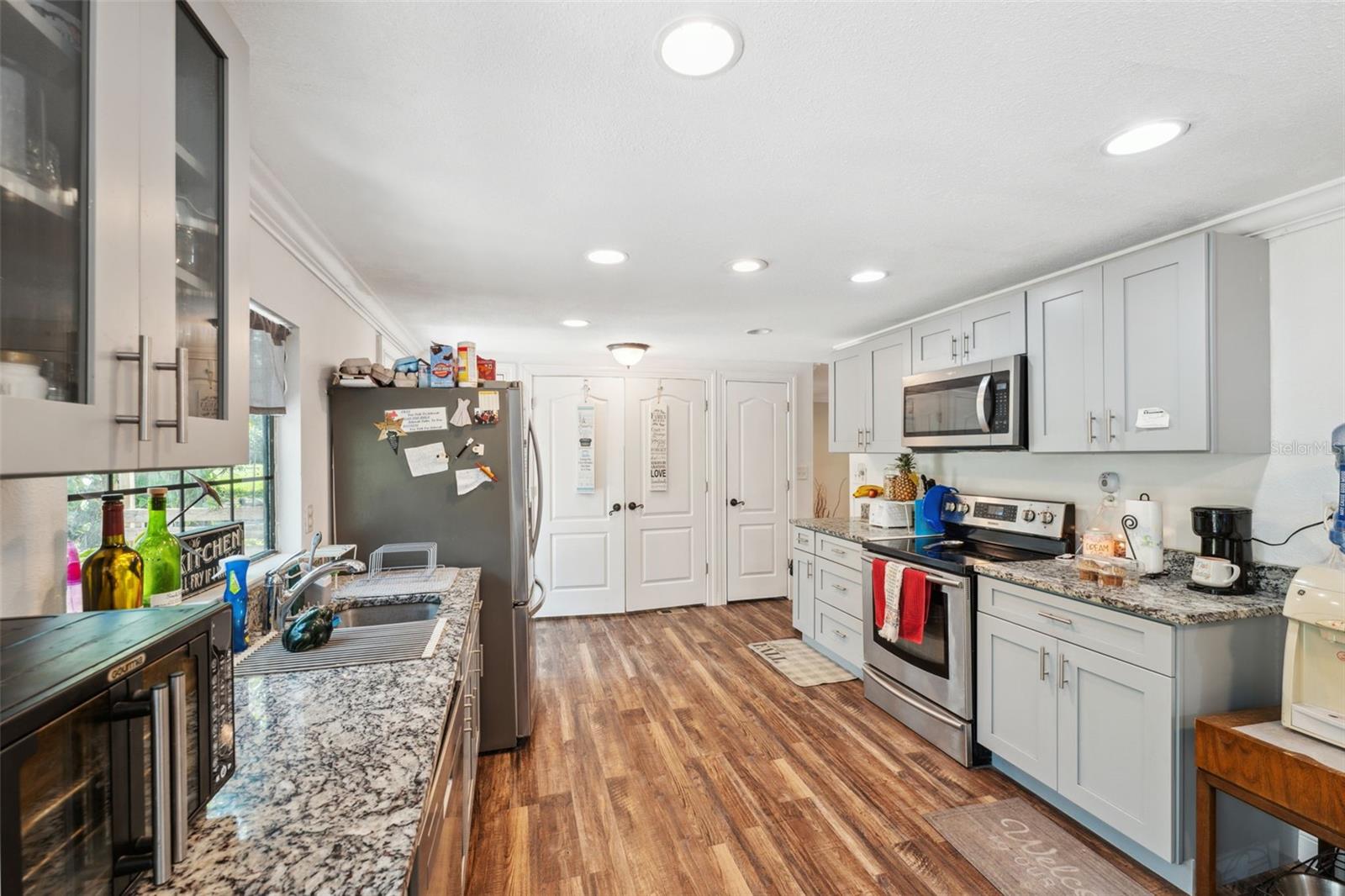 Image 20 of 48 For 10319 Kim Lane