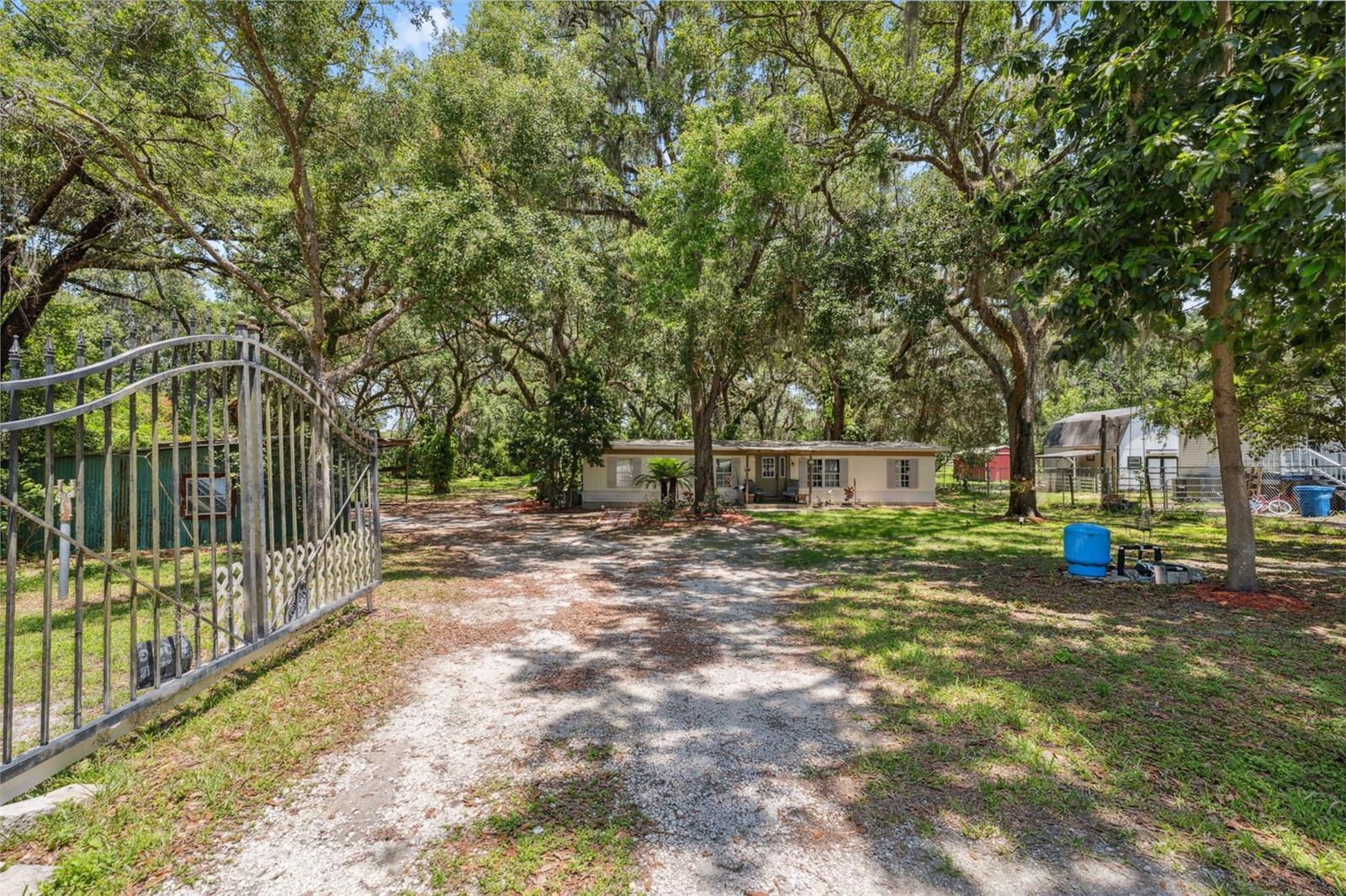 Image 3 of 48 For 10319 Kim Lane
