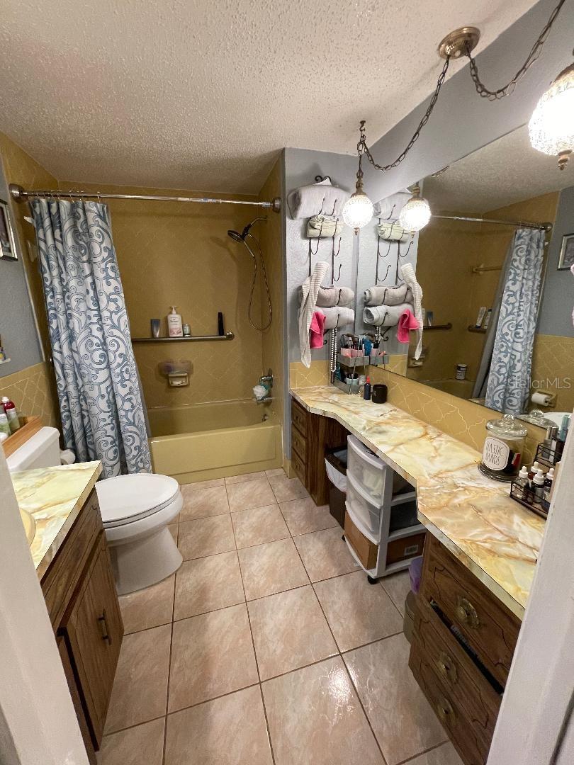 Listing photo id 12 for 8711 Jolly Roger Drive