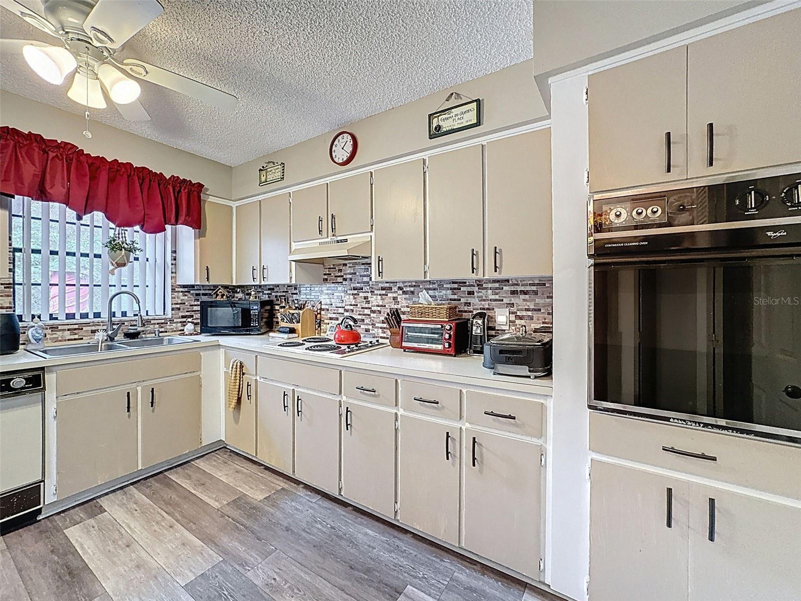 Image 15 of 63 For 6213 Emerson Drive