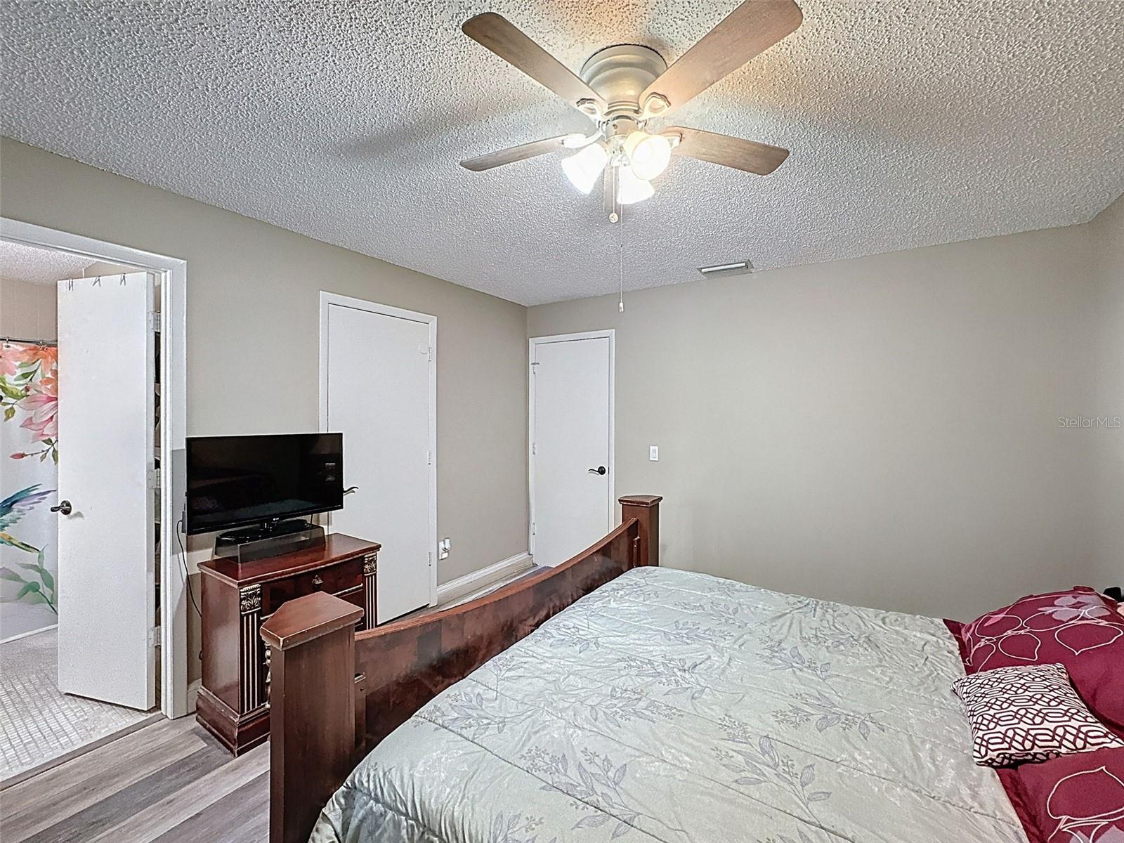 Image 25 of 63 For 6213 Emerson Drive