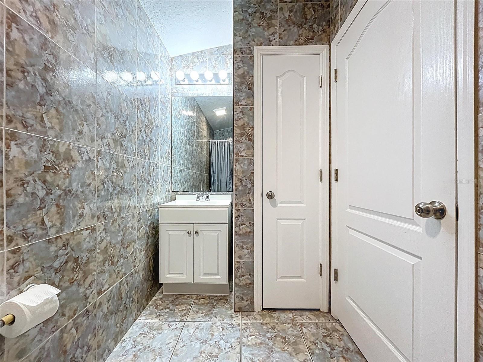 Listing photo id 23 for 6158 Sumter Drive