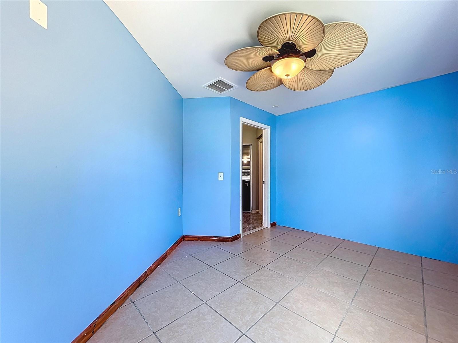 Listing photo id 25 for 6158 Sumter Drive