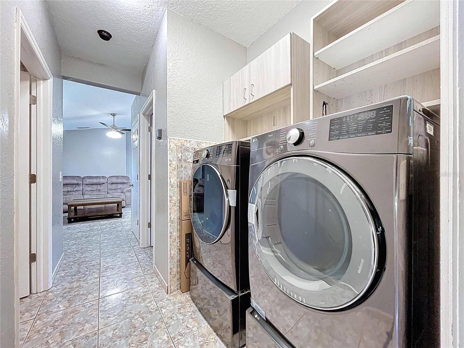 Listing photo id 30 for 6158 Sumter Drive
