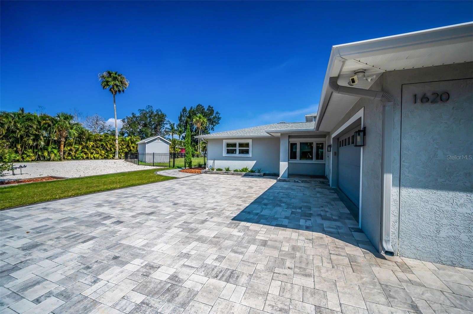 Image 11 of 88 For 1620 Sea Breeze Drive