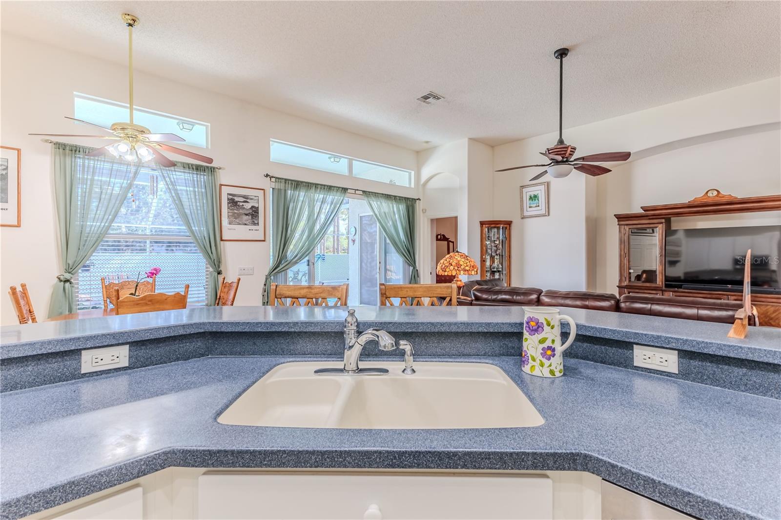 Image 19 of 69 For 11389 Mcnally Drive