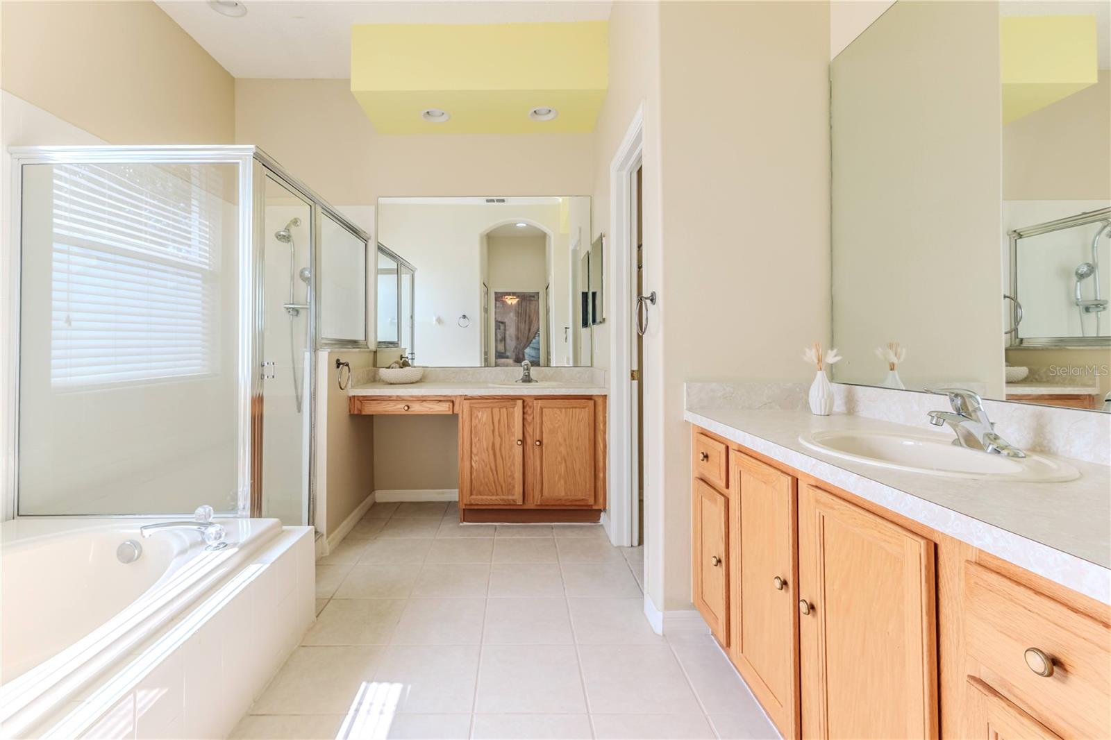 Image 24 of 69 For 11389 Mcnally Drive