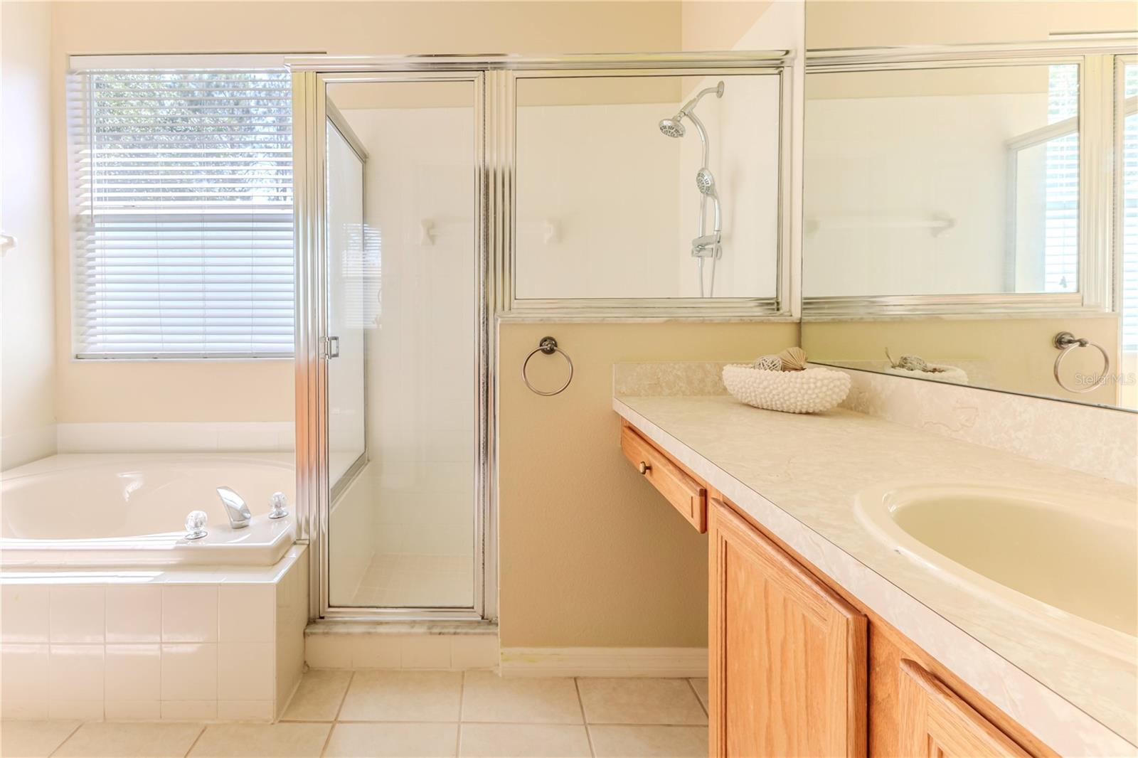 Image 27 of 69 For 11389 Mcnally Drive