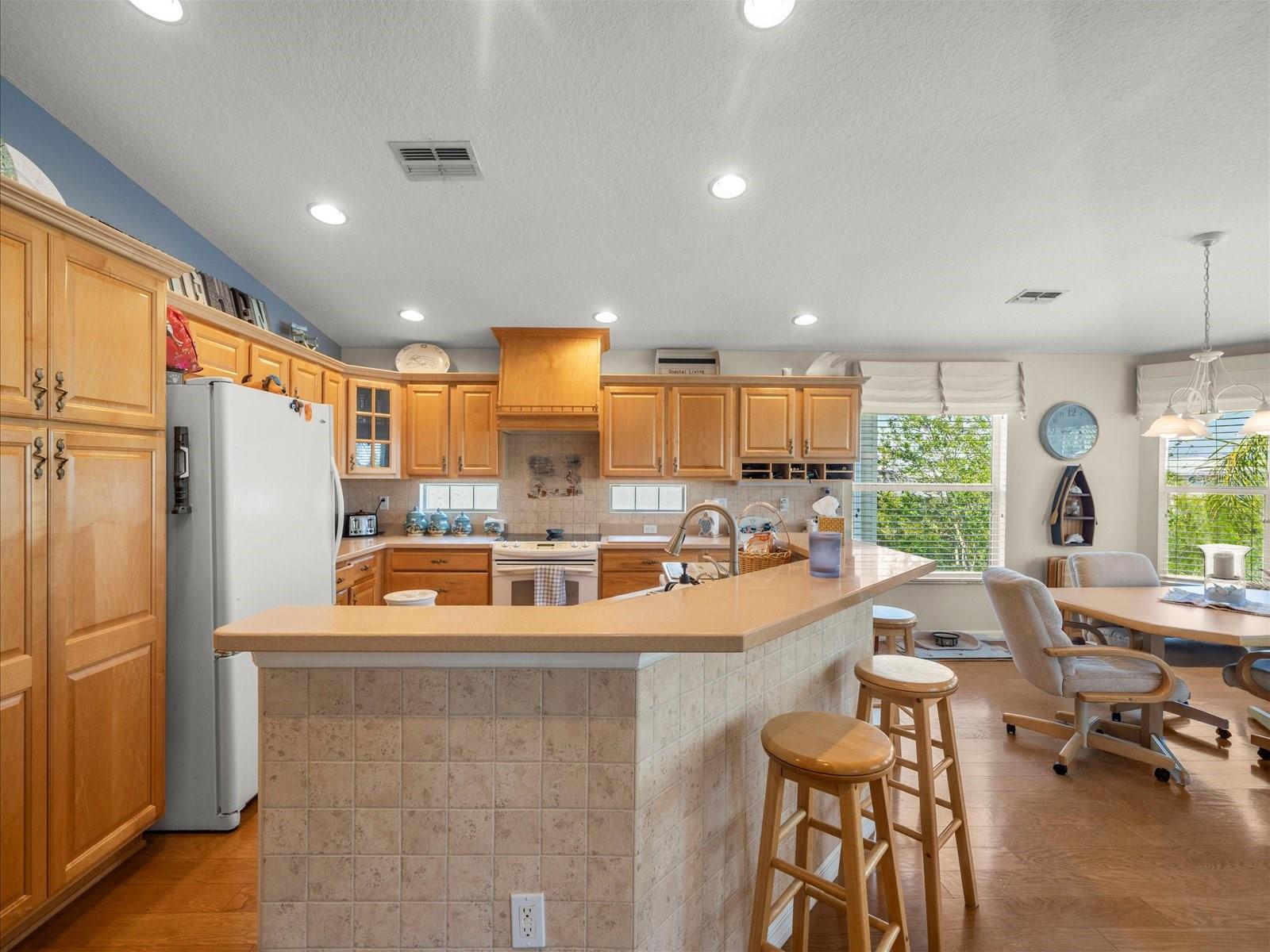 Image 16 of 80 For 4292 Tahiti Drive