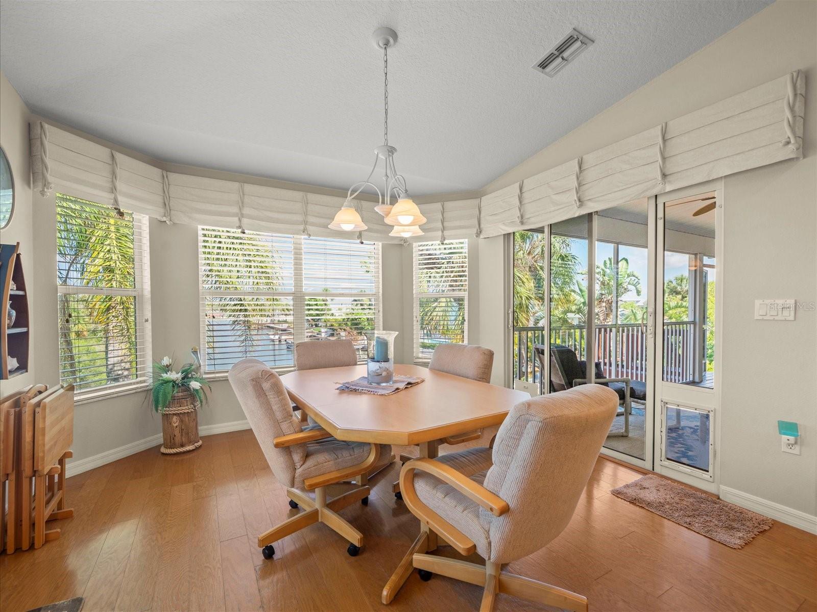 Image 20 of 80 For 4292 Tahiti Drive