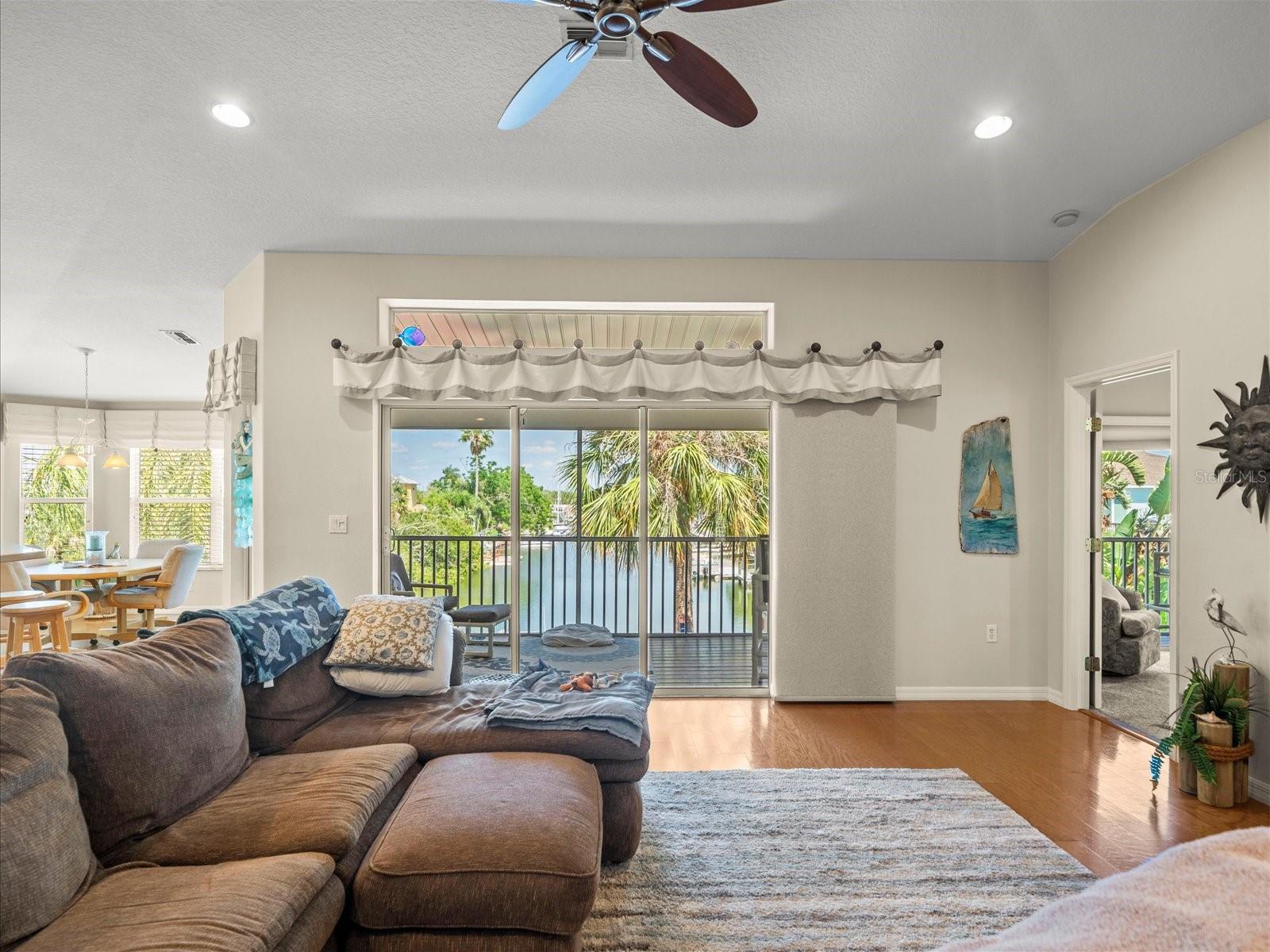 Image 31 of 80 For 4292 Tahiti Drive
