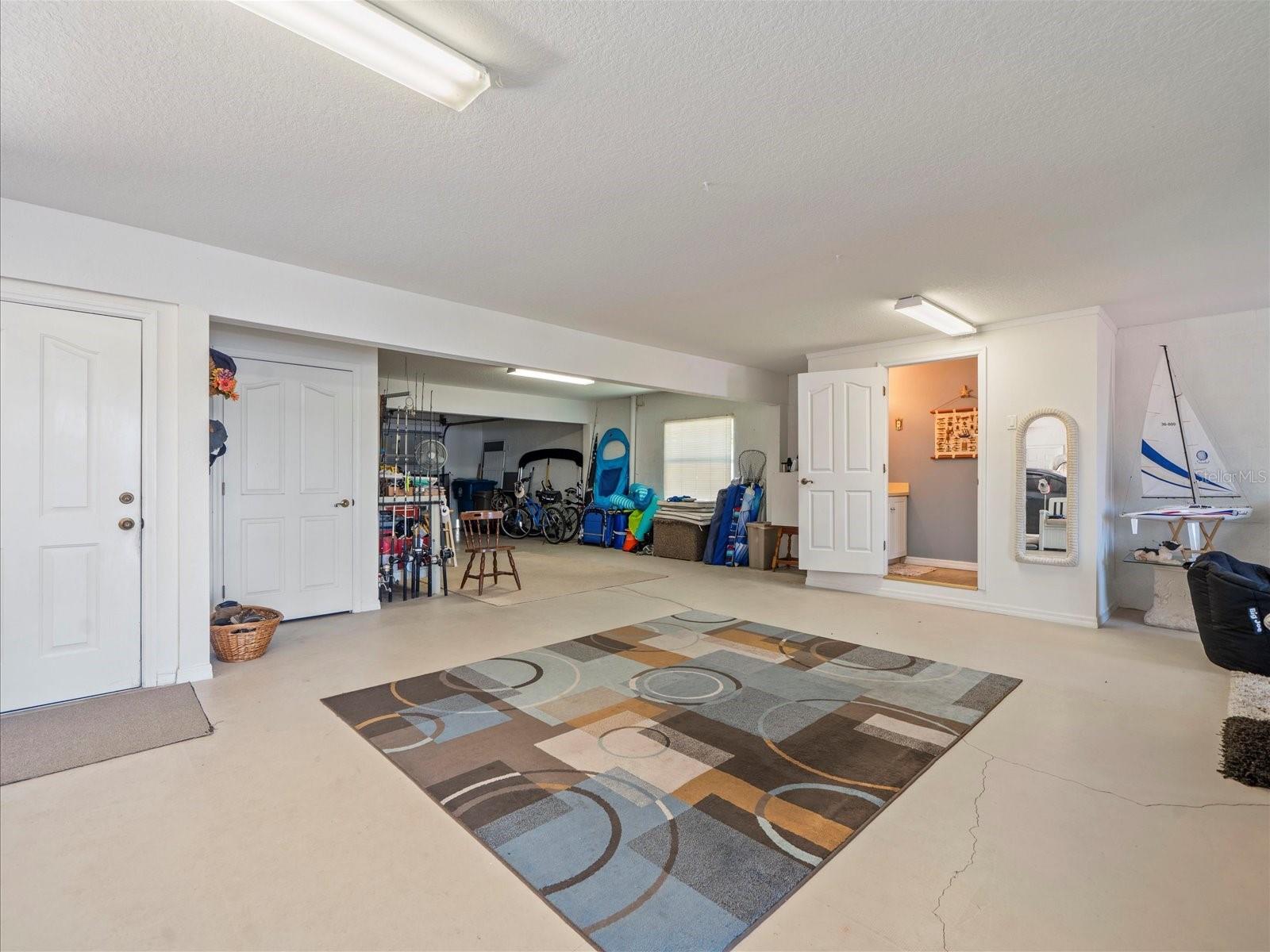 Image 69 of 80 For 4292 Tahiti Drive