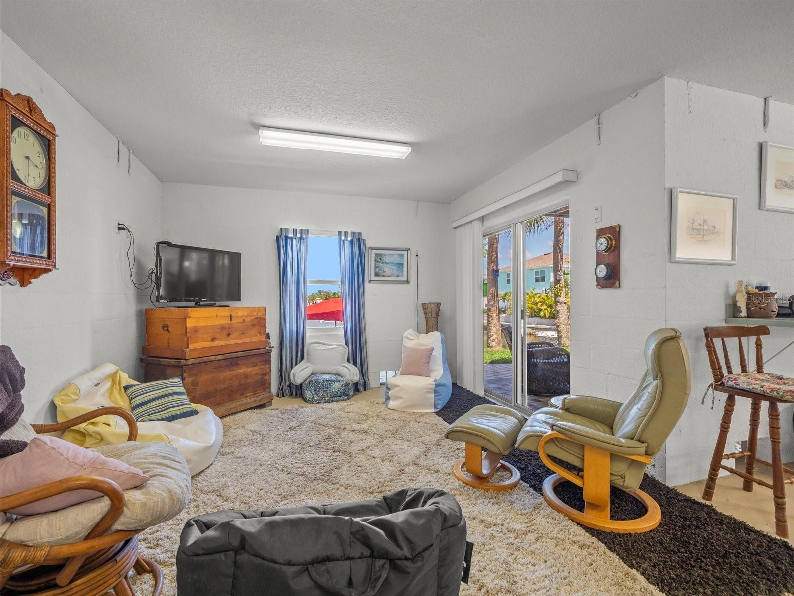 Image 70 of 80 For 4292 Tahiti Drive