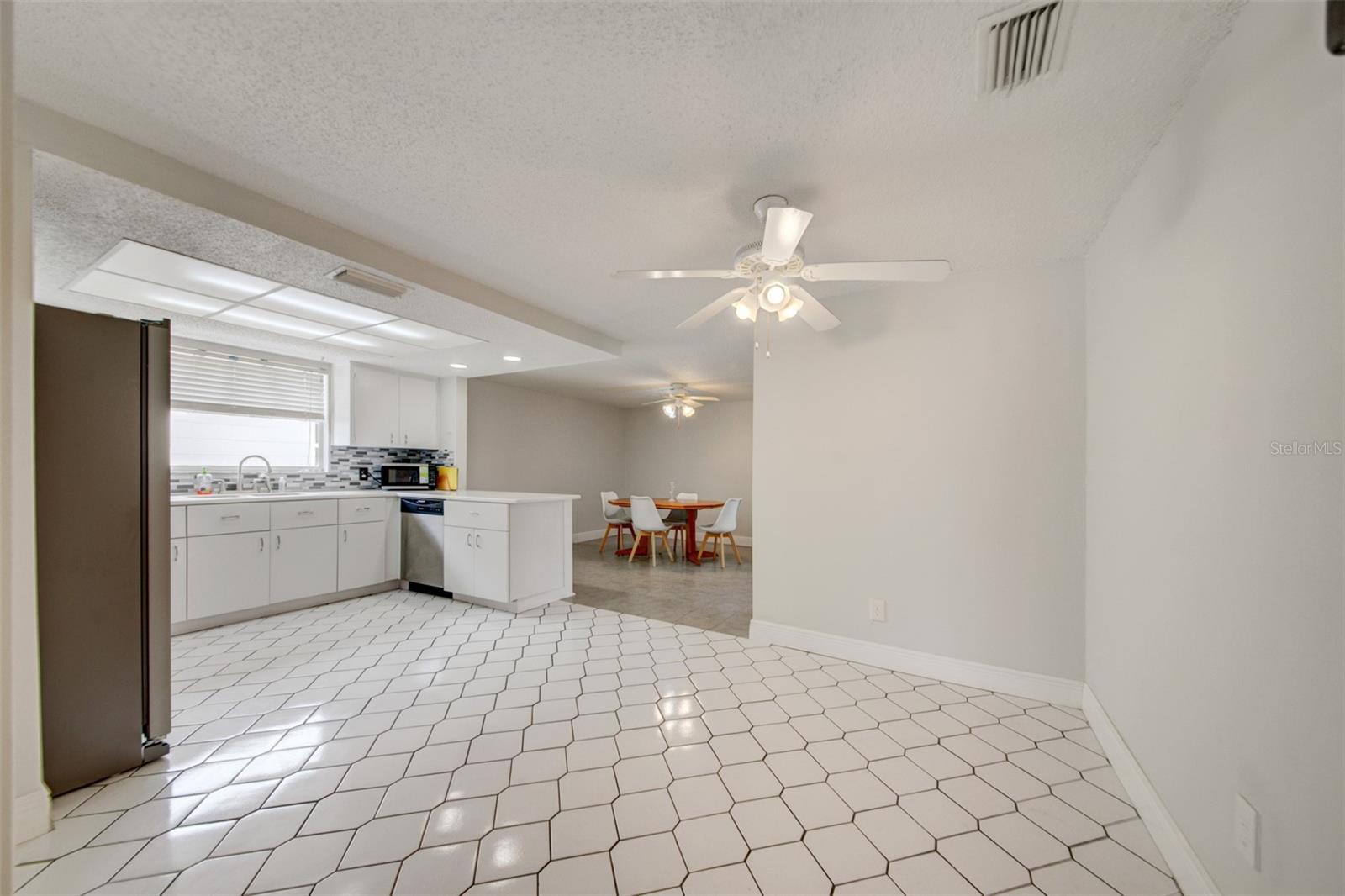 Image 18 of 46 For 6231 Westport Drive