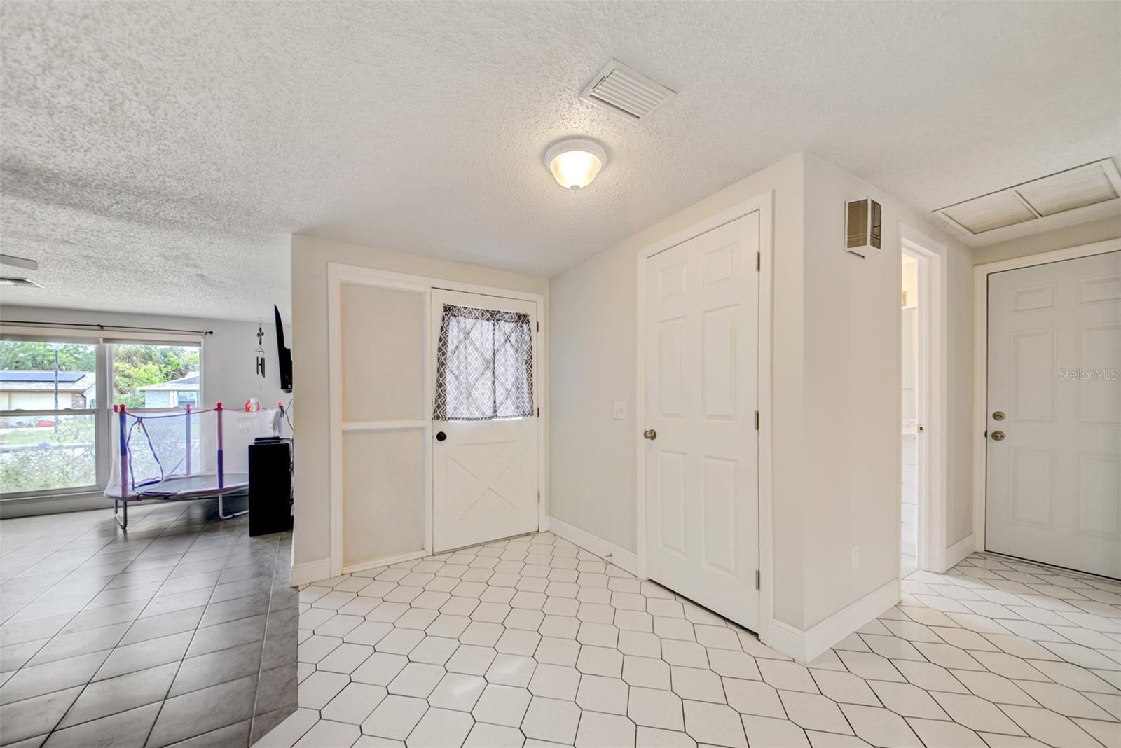 Image 8 of 46 For 6231 Westport Drive