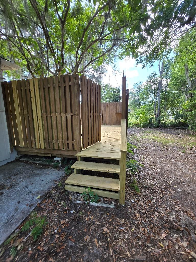 Image 19 of 50 For 2827 2nd Street