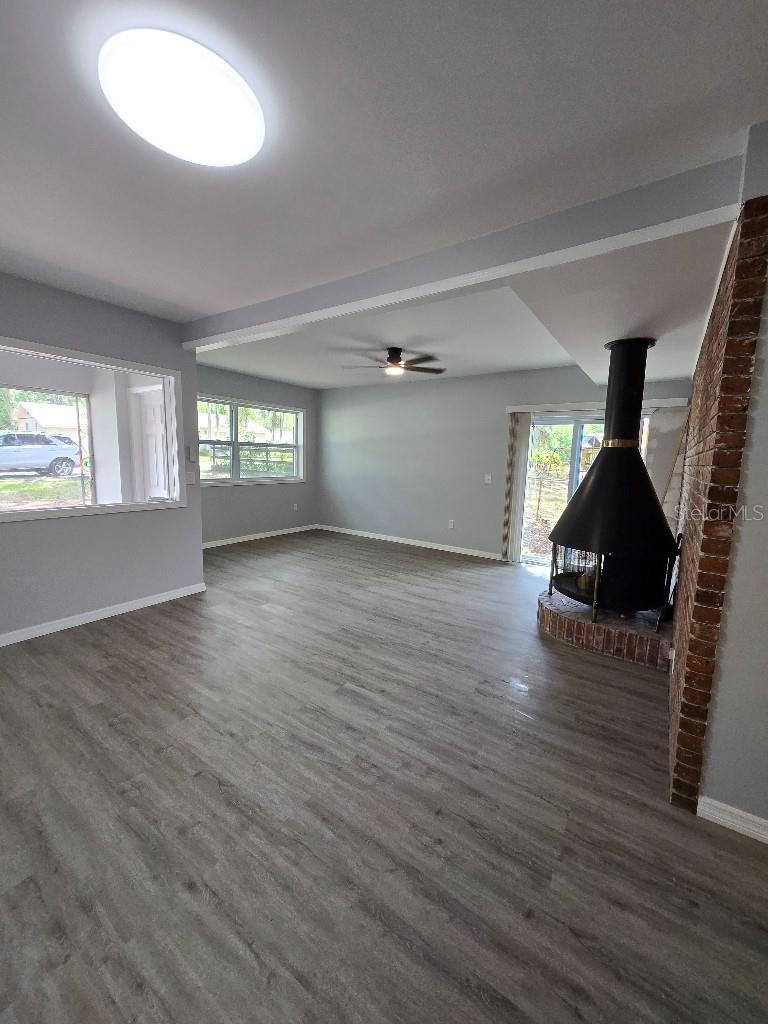 Image 30 of 50 For 2827 2nd Street