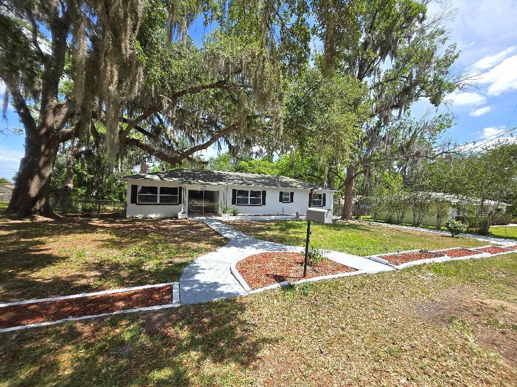 Image 7 of 50 For 2827 2nd Street