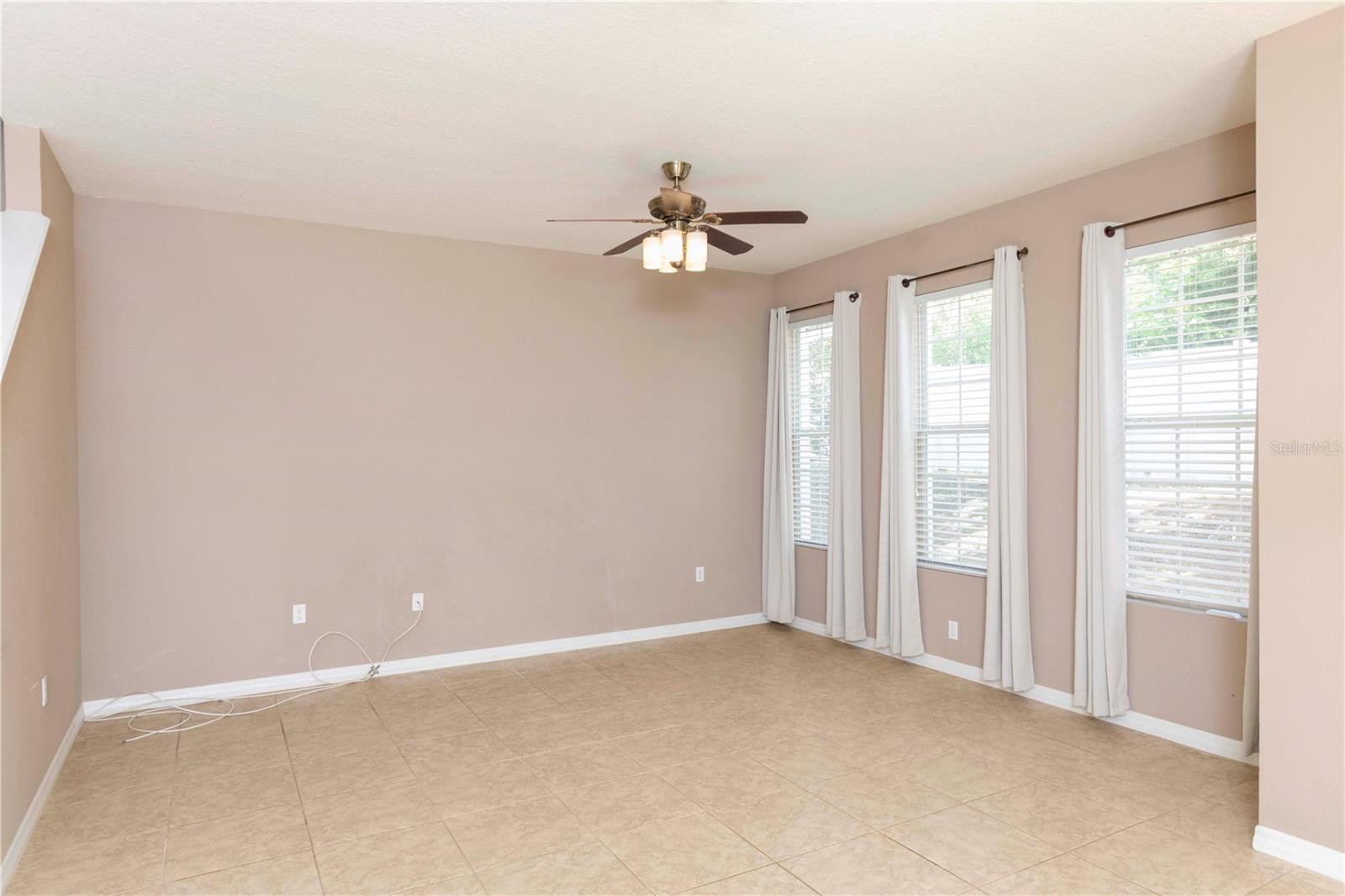 Image 10 of 31 For 8409 Blue Rock Drive
