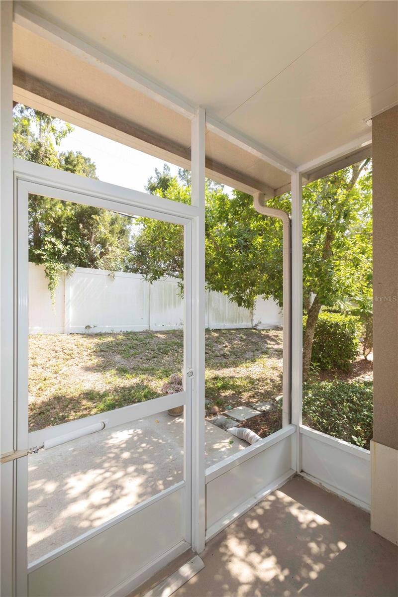 Image 24 of 31 For 8409 Blue Rock Drive