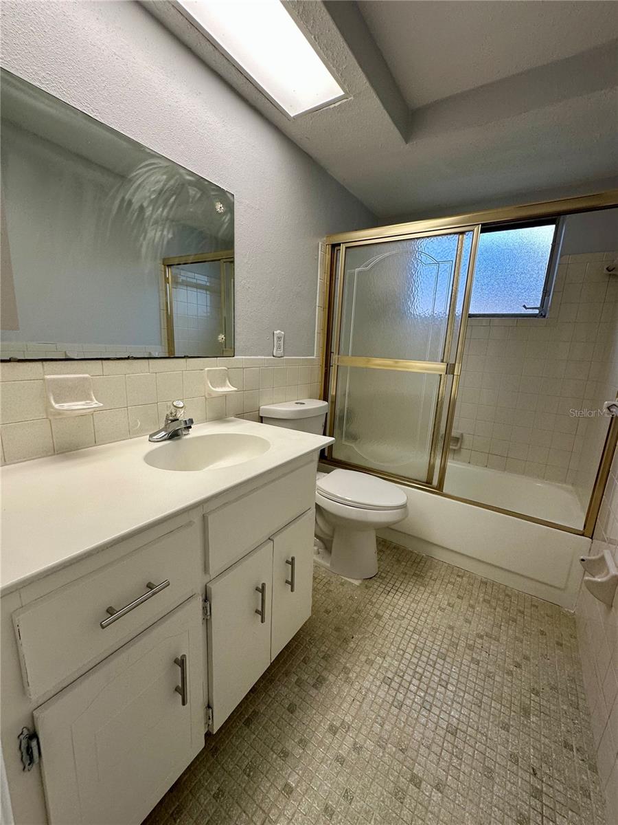 Image 13 of 23 For 10014 Kingswood Lane