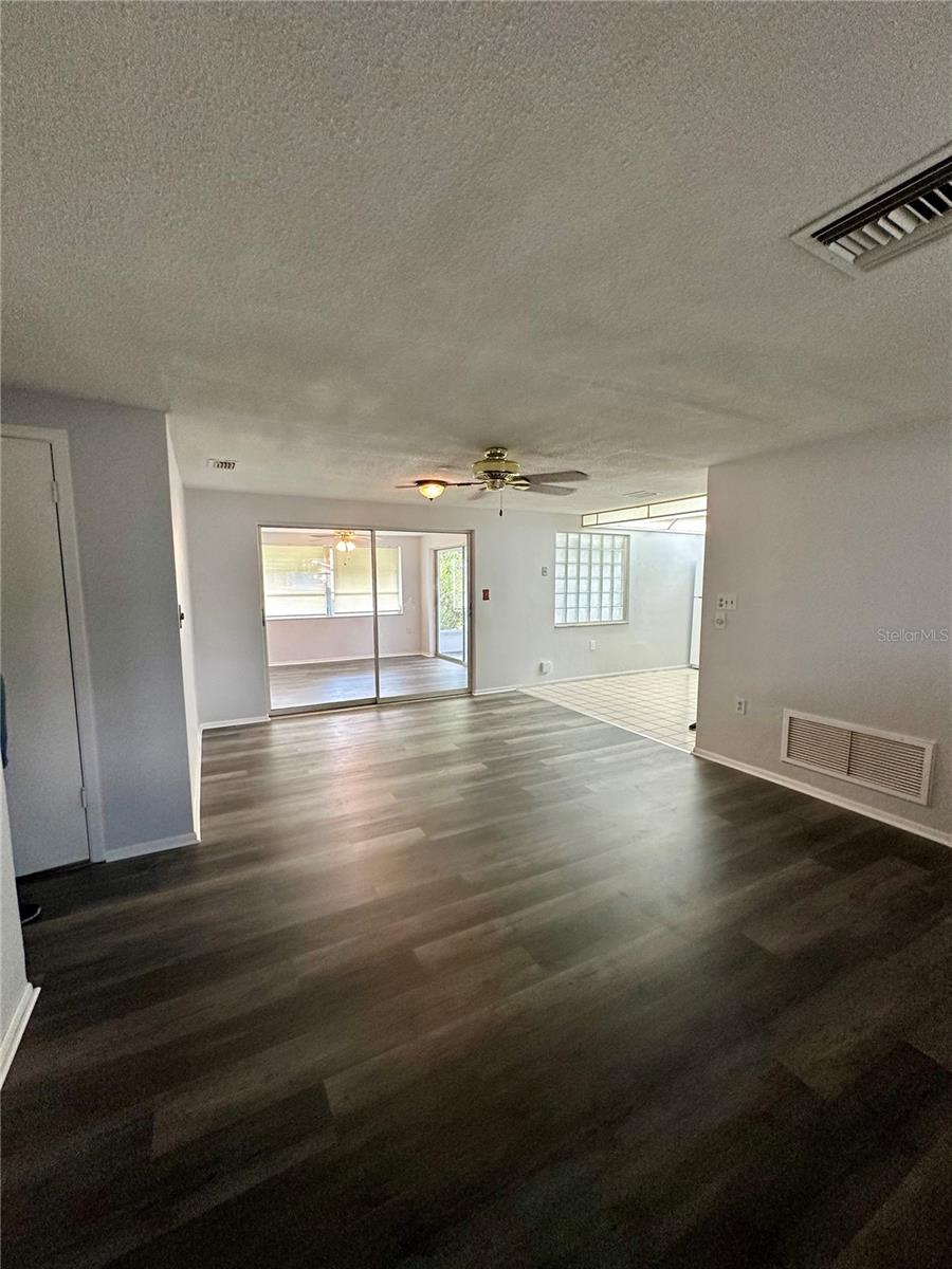 Image 2 of 23 For 10014 Kingswood Lane