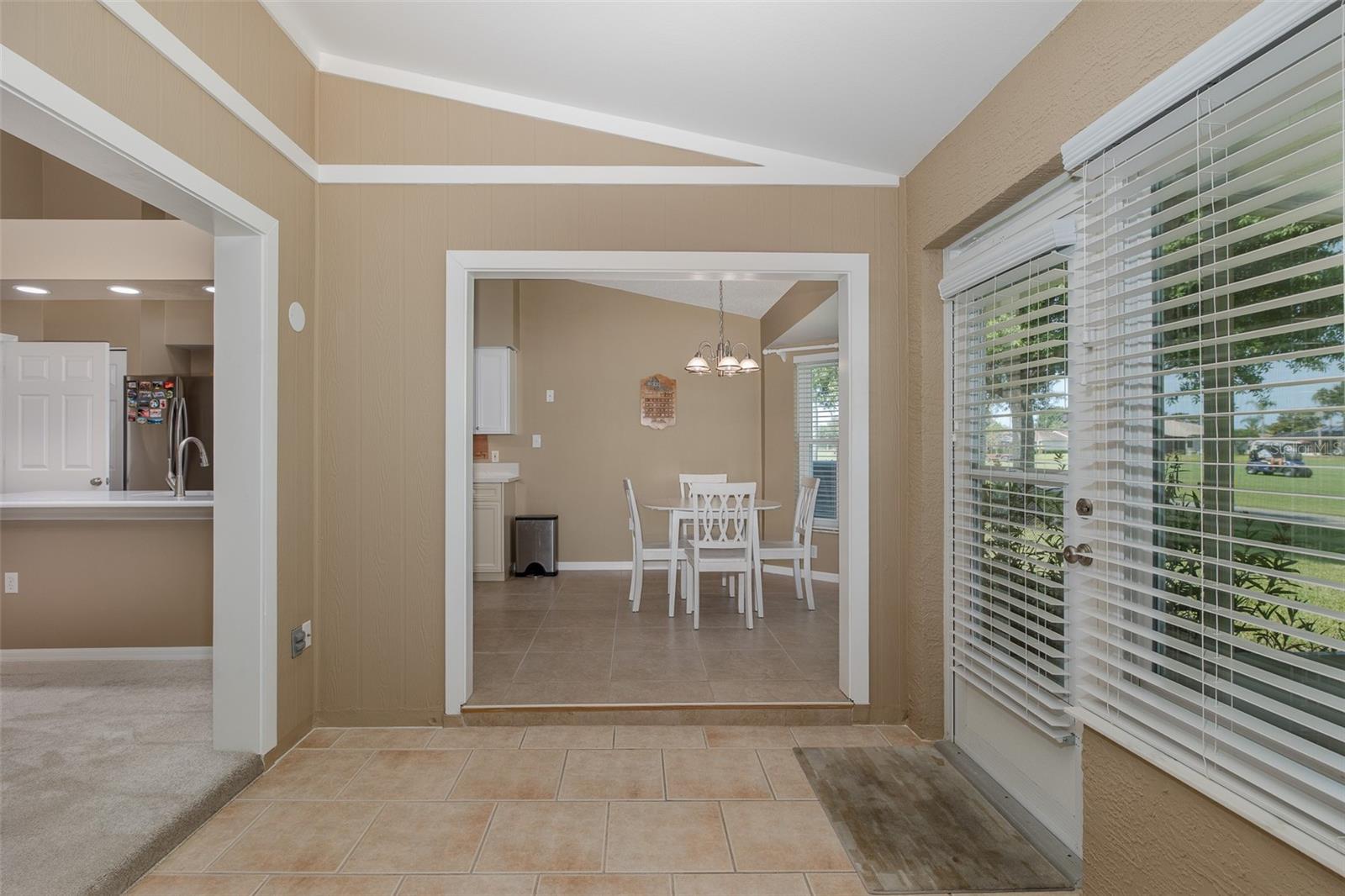 Listing photo id 20 for 1105 Flora Vista Street