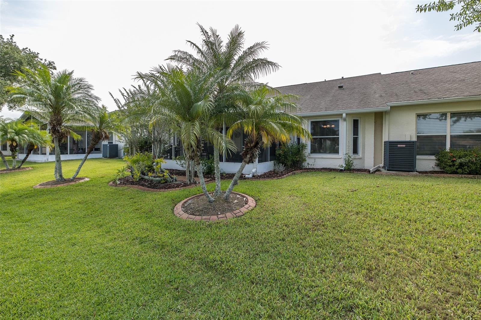 Listing photo id 29 for 1105 Flora Vista Street