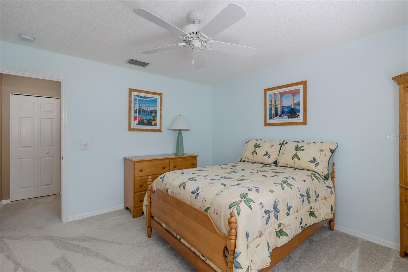 Listing photo id 31 for 1105 Flora Vista Street