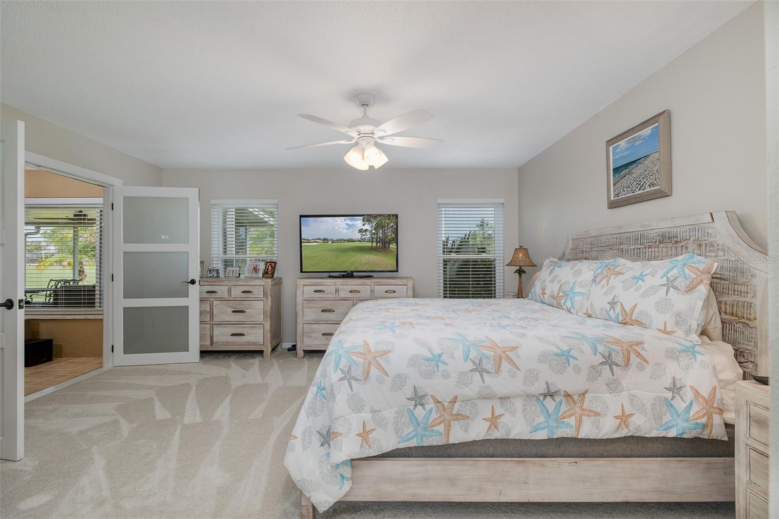 Listing photo id 36 for 1105 Flora Vista Street