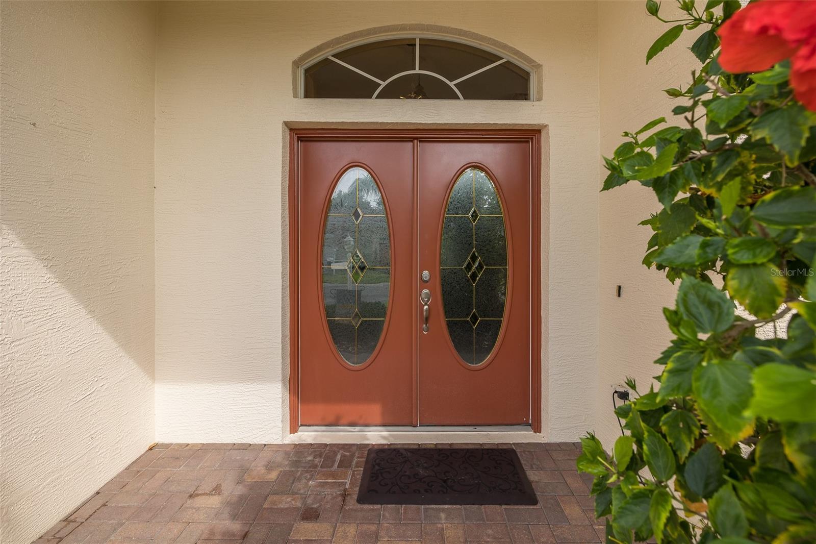 Listing photo id 6 for 1105 Flora Vista Street