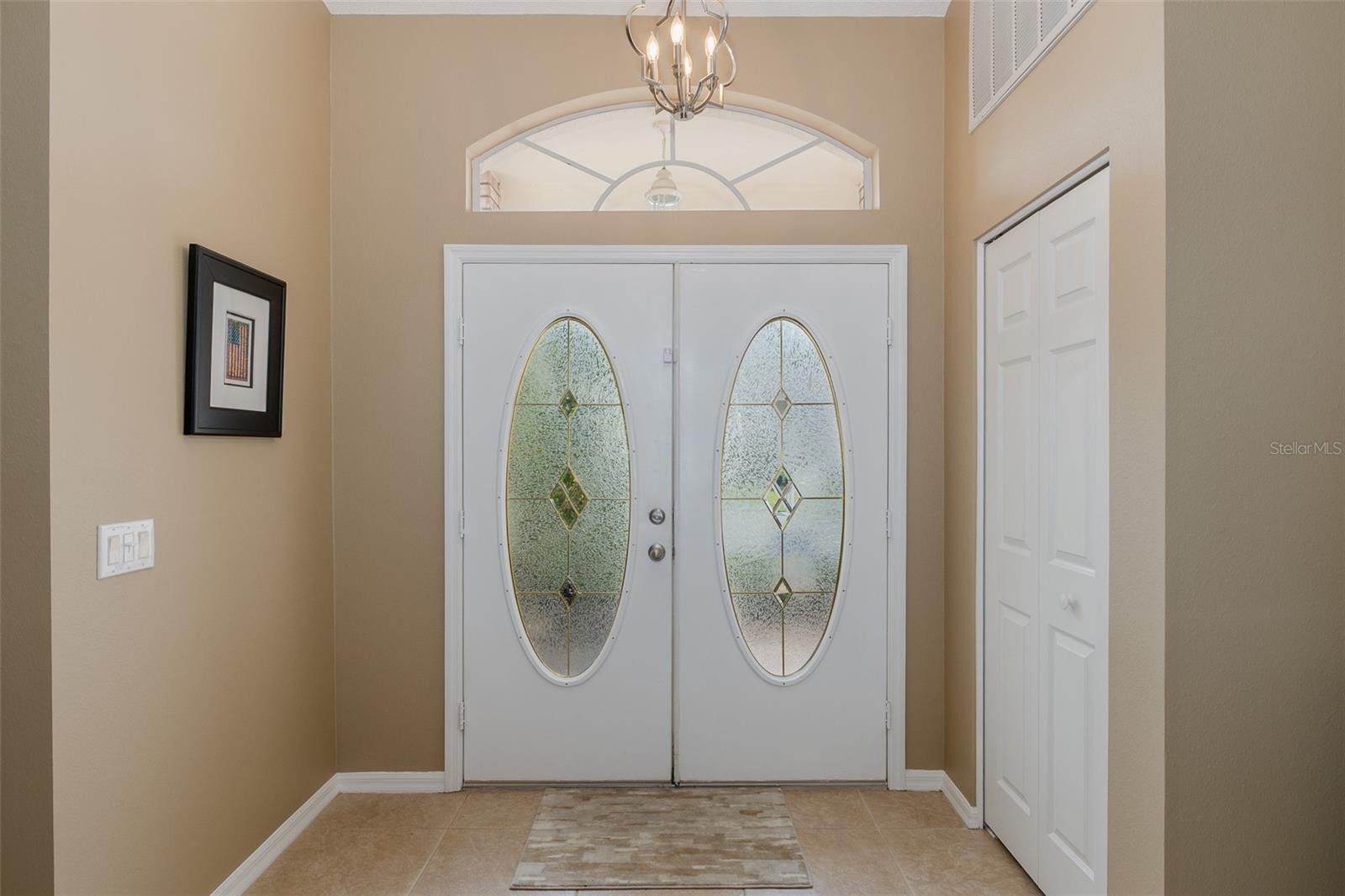 Listing photo id 7 for 1105 Flora Vista Street