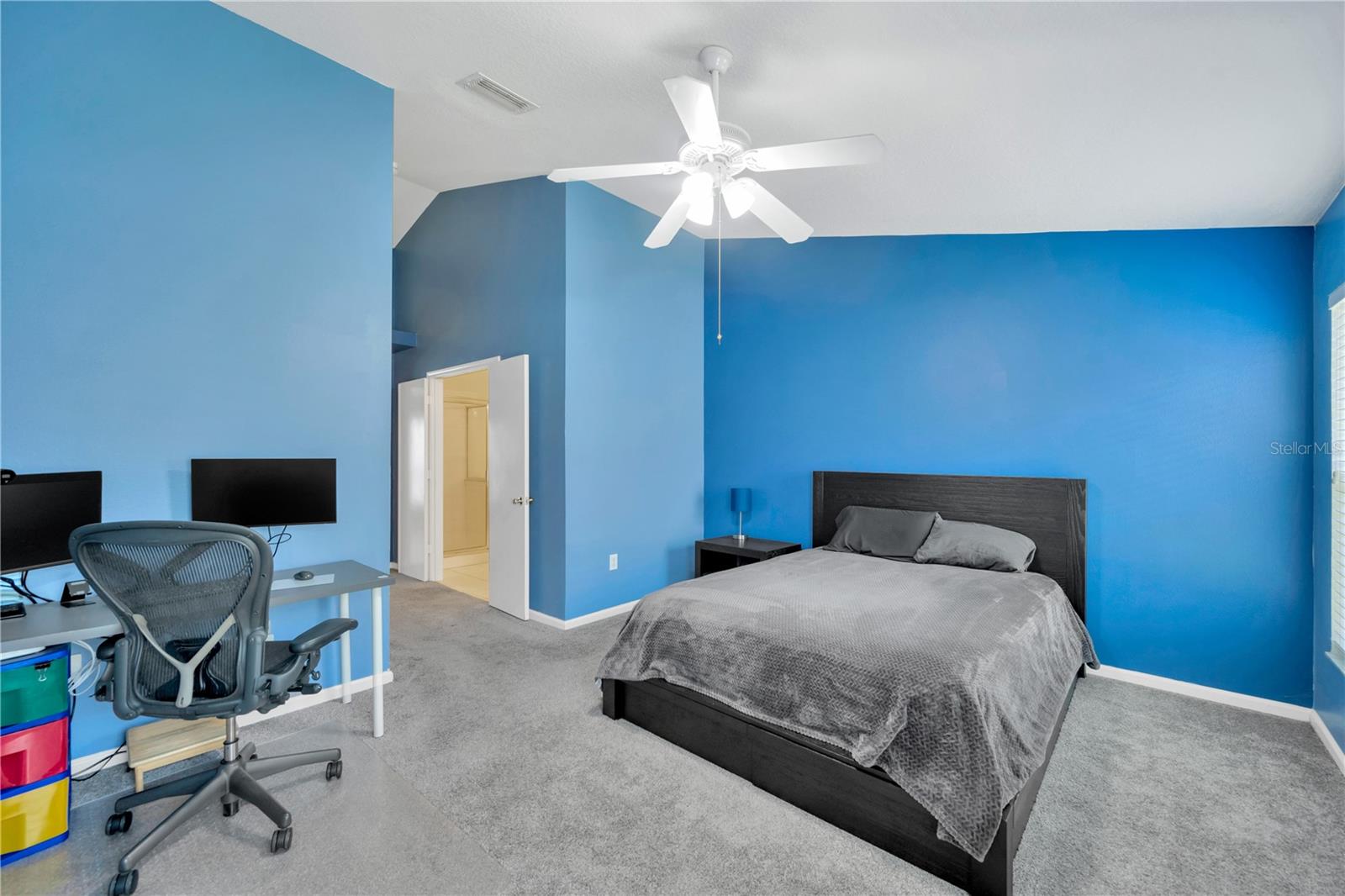 Image 19 of 37 For 1009 Summer Breeze Drive