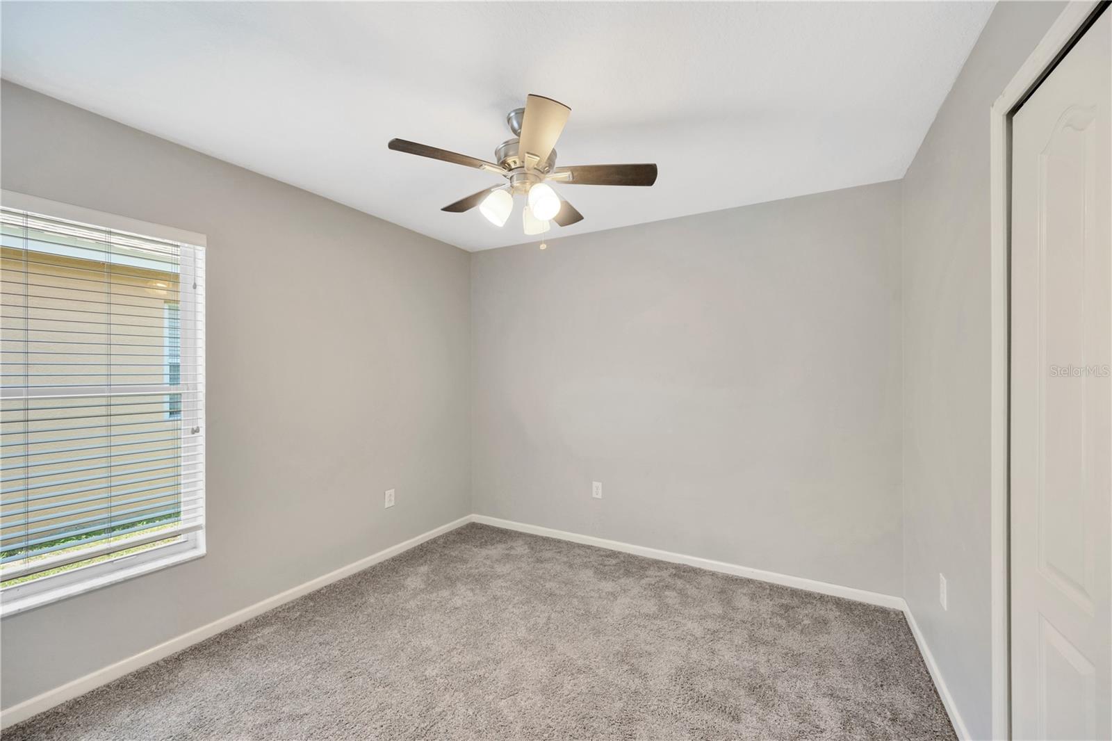 Image 26 of 37 For 1009 Summer Breeze Drive