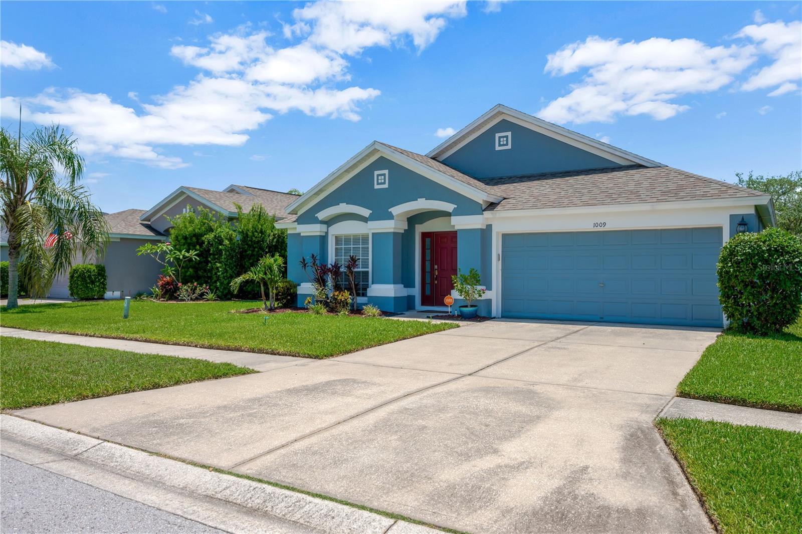 Image 3 of 37 For 1009 Summer Breeze Drive