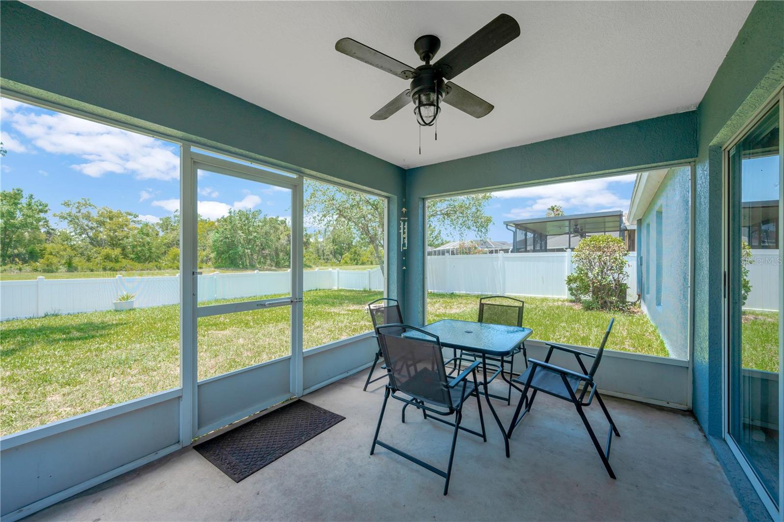 Image 31 of 37 For 1009 Summer Breeze Drive