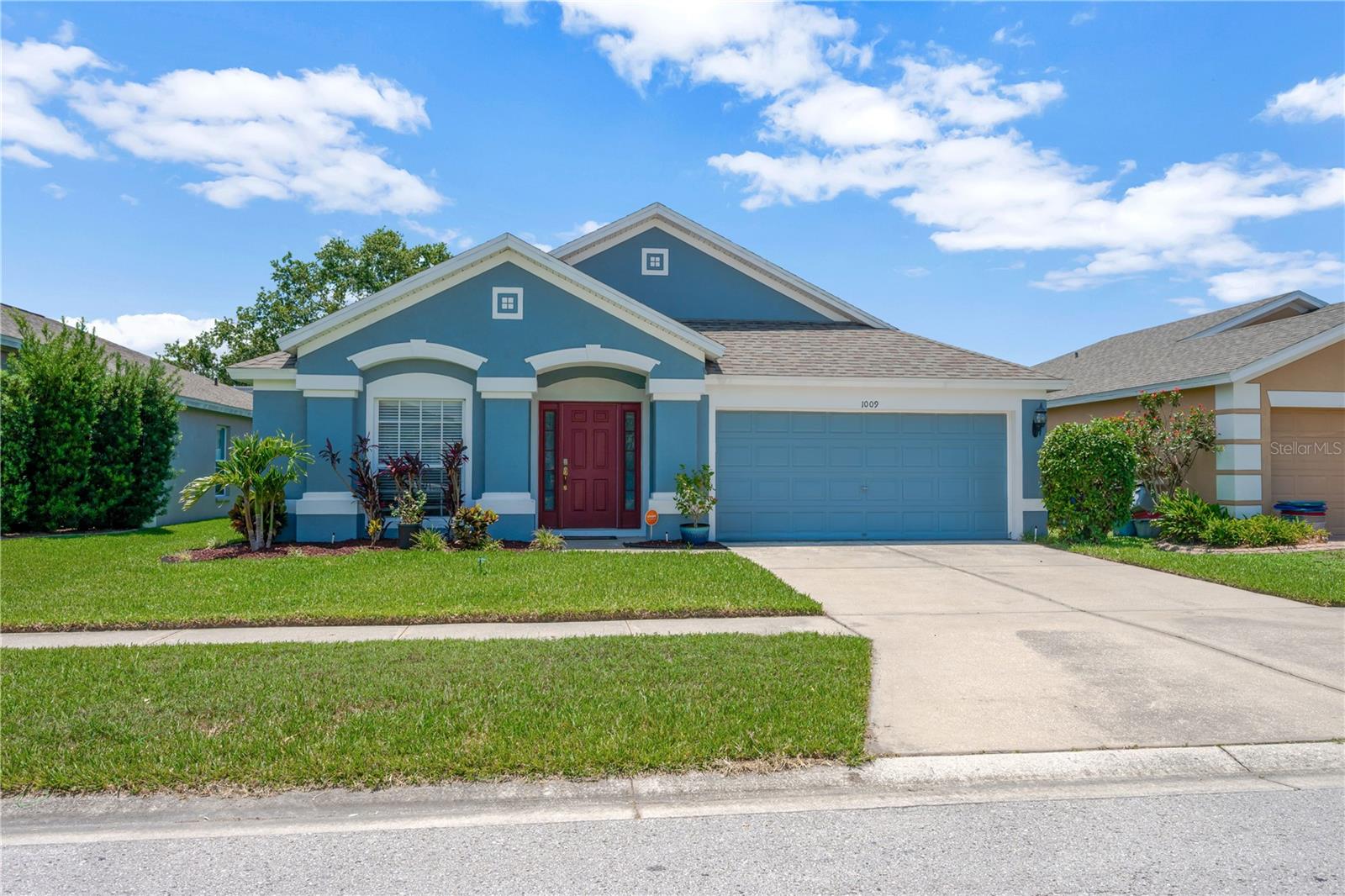Image 4 of 37 For 1009 Summer Breeze Drive