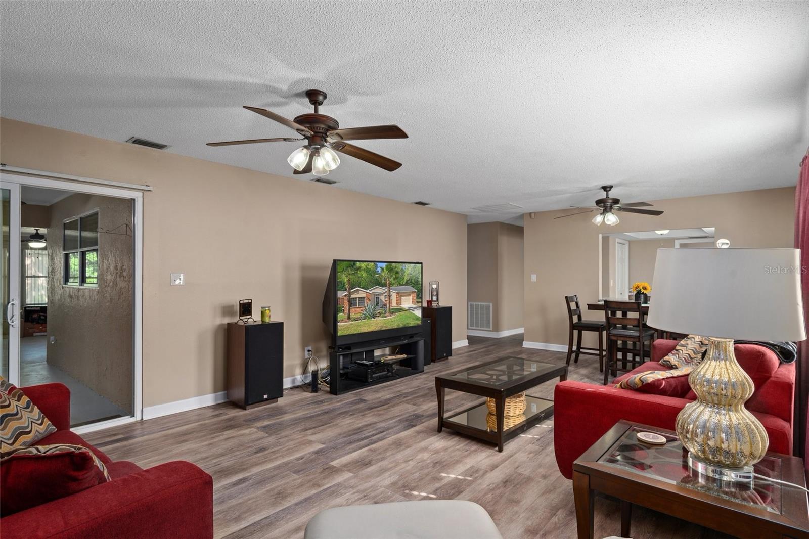 Image 3 of 38 For 28 Golfview Drive 363