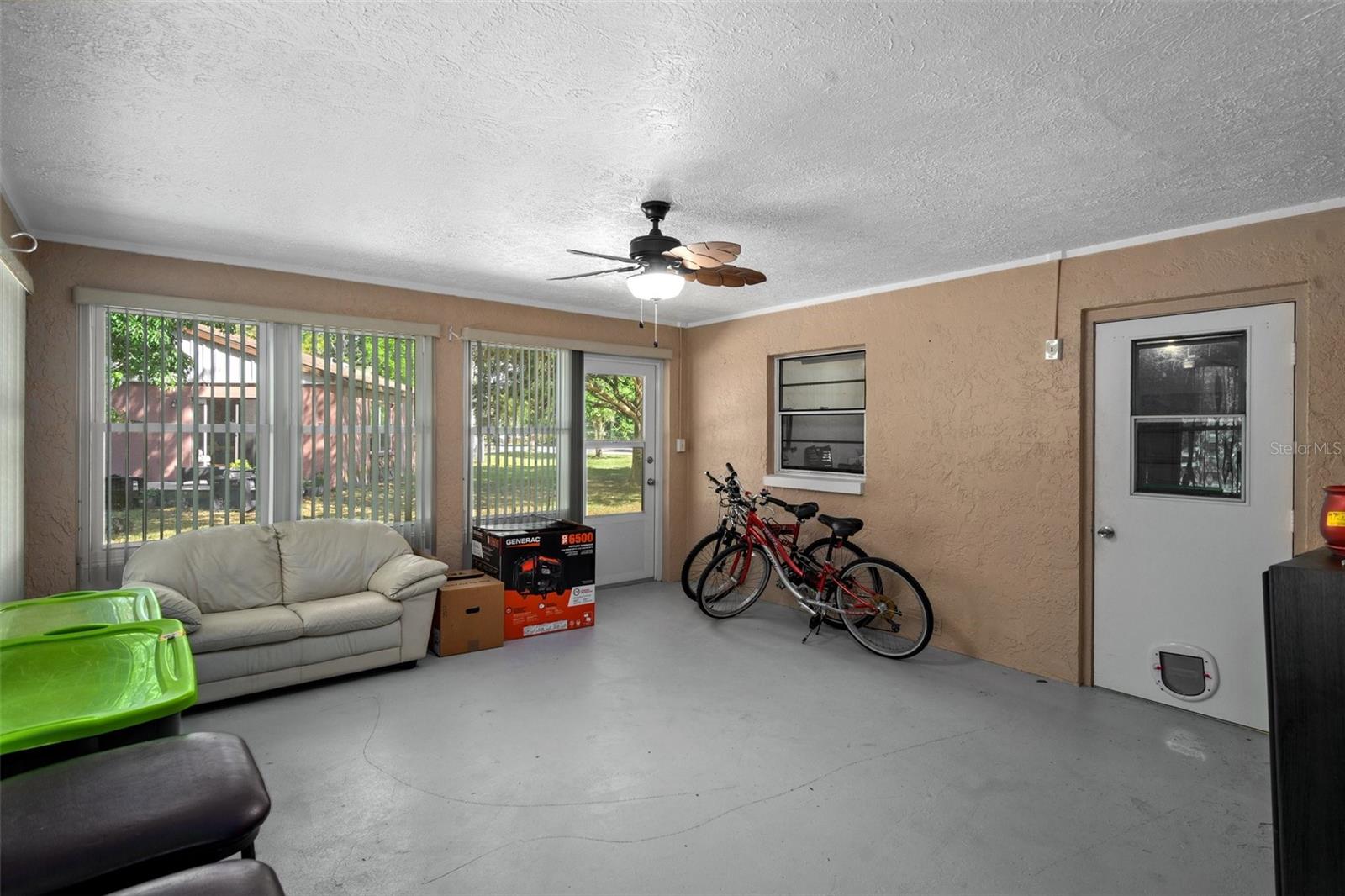 Image 34 of 38 For 28 Golfview Drive 363