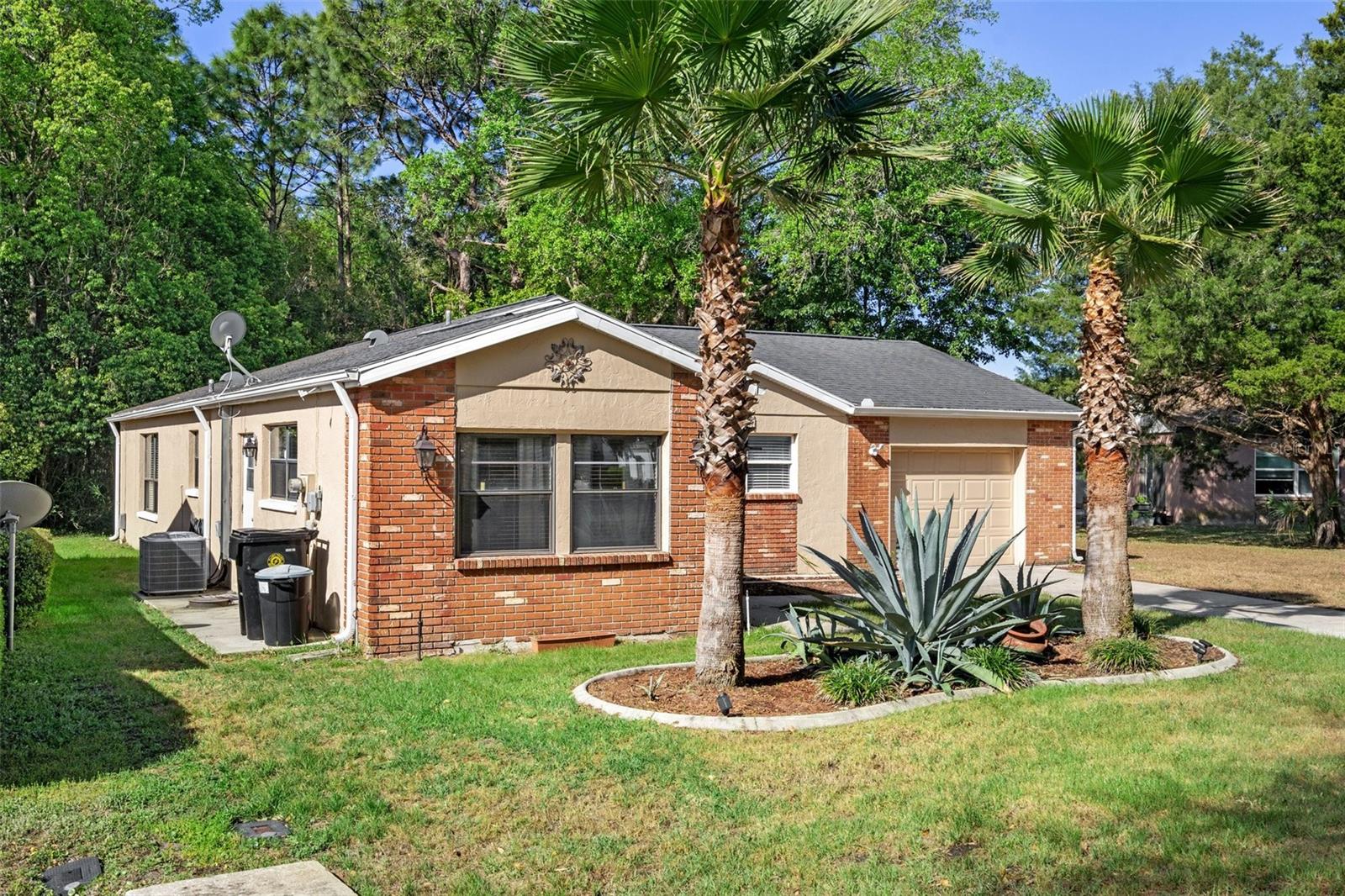 Image 6 of 38 For 28 Golfview Drive 363