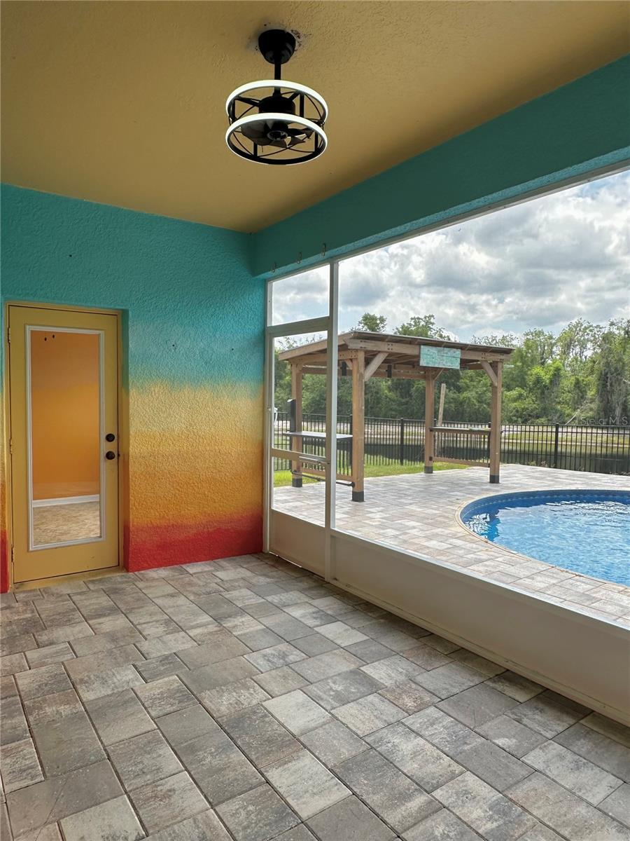 Listing photo id 26 for 11055 Belle Haven Drive