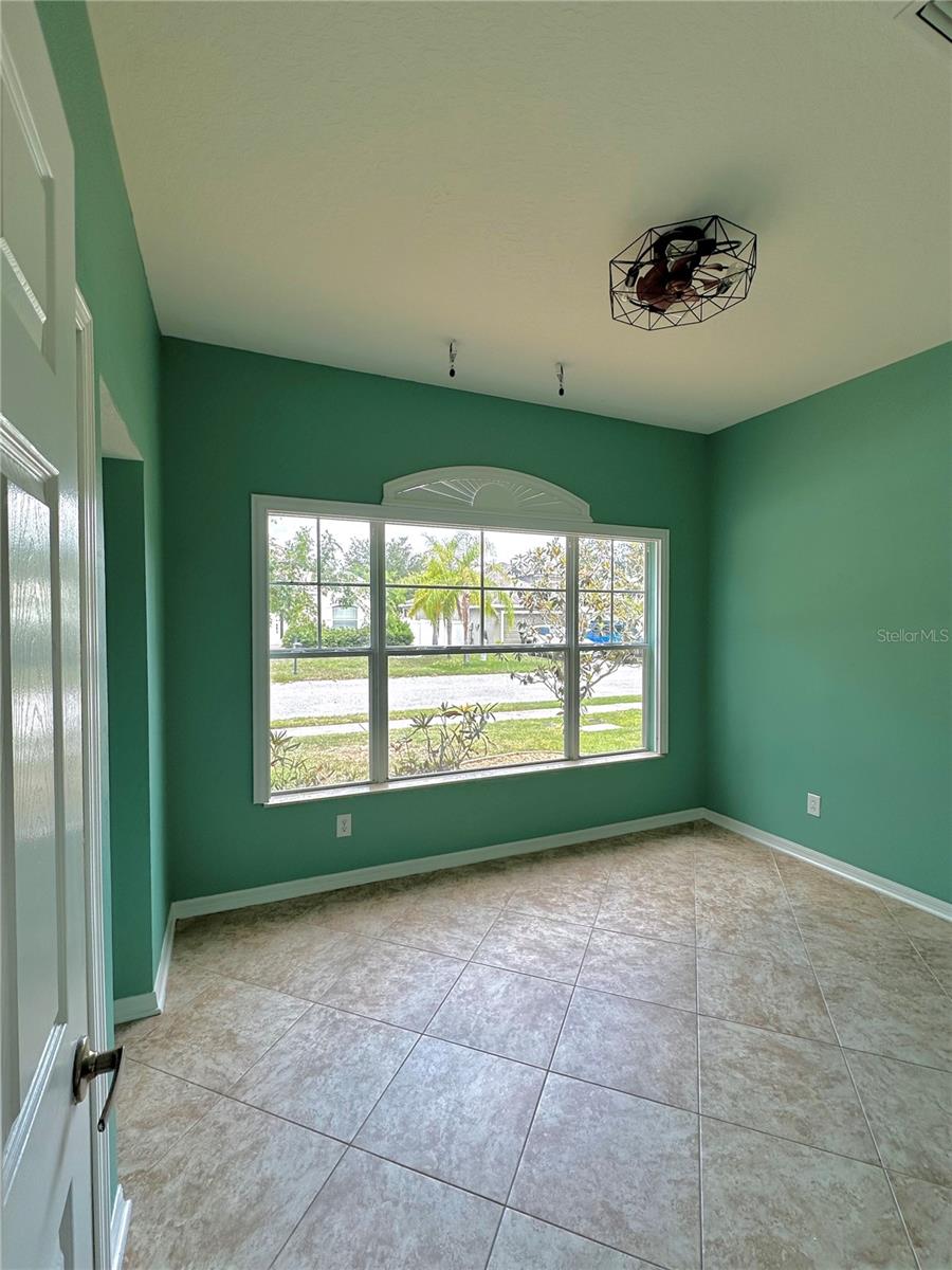Listing photo id 5 for 11055 Belle Haven Drive