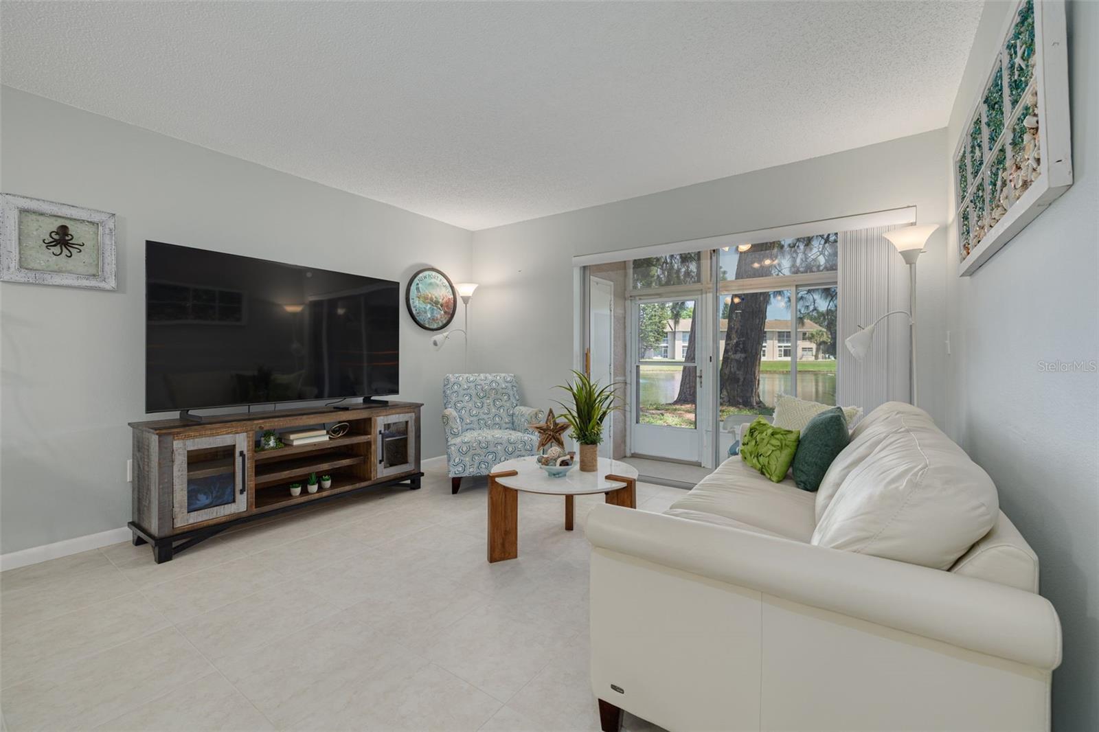 Image 12 of 40 For 6508 Tina Drive 14