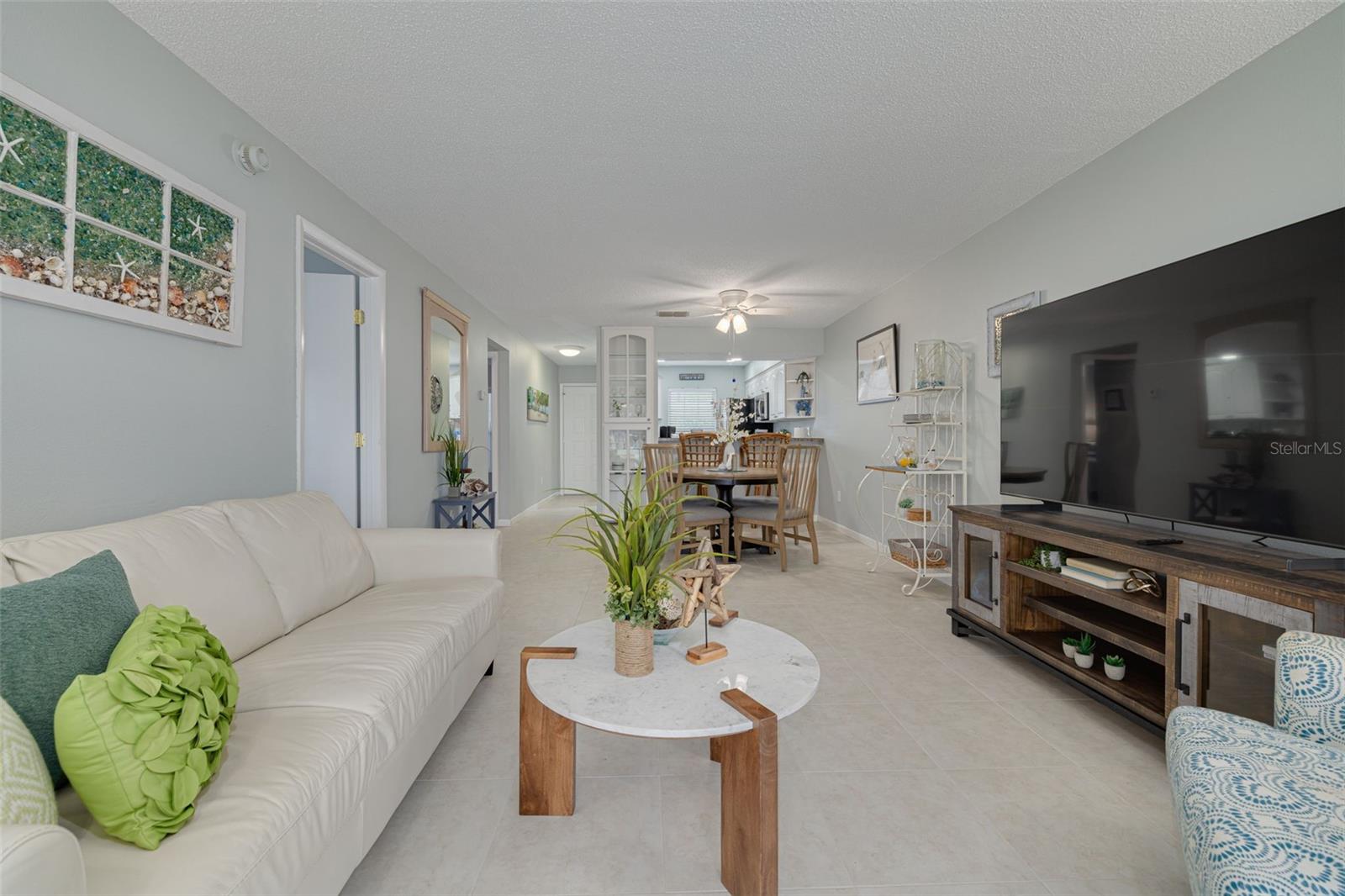 Image 13 of 40 For 6508 Tina Drive 14
