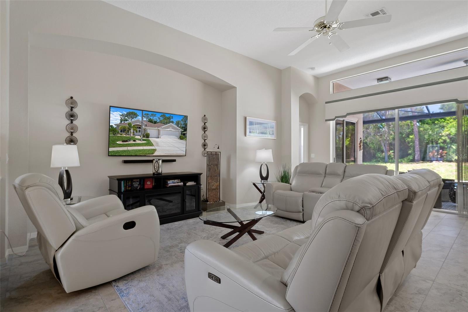 Image 15 of 61 For 9019 Flagstick Lane