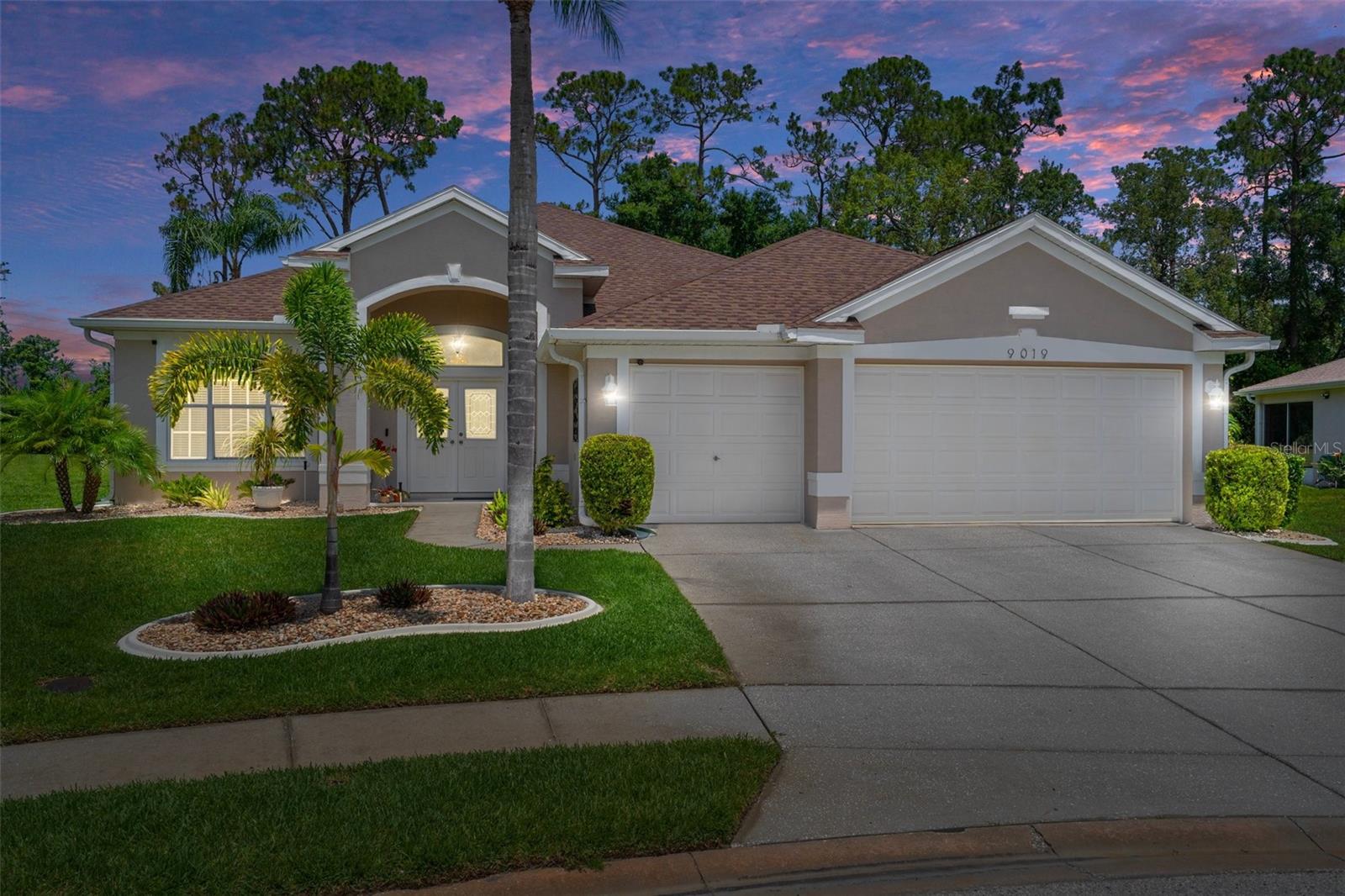 Image 2 of 61 For 9019 Flagstick Lane