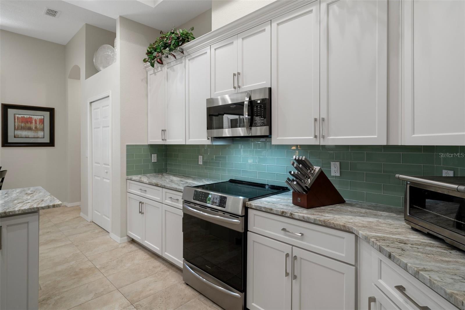Image 23 of 61 For 9019 Flagstick Lane