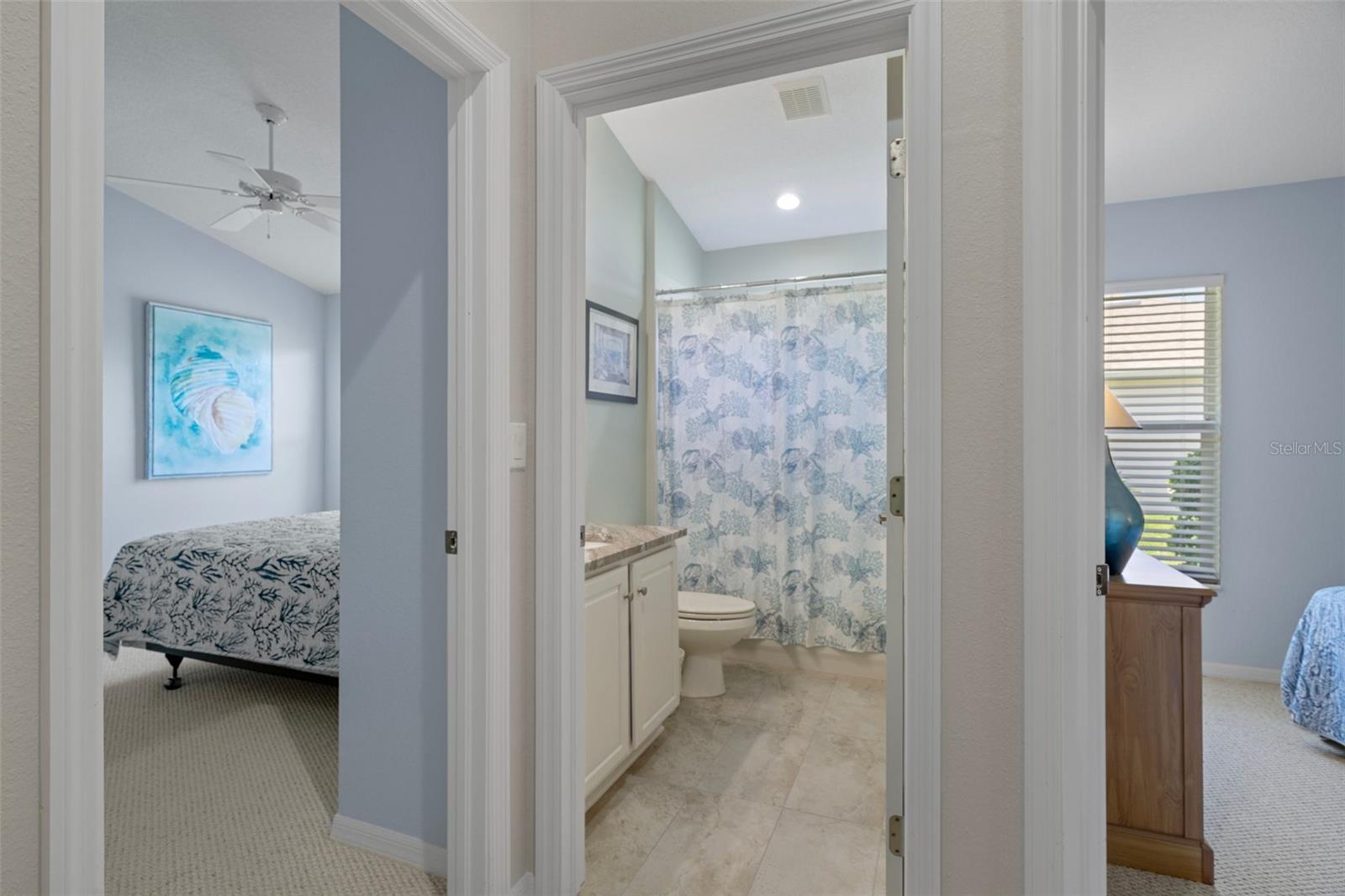 Image 38 of 61 For 9019 Flagstick Lane